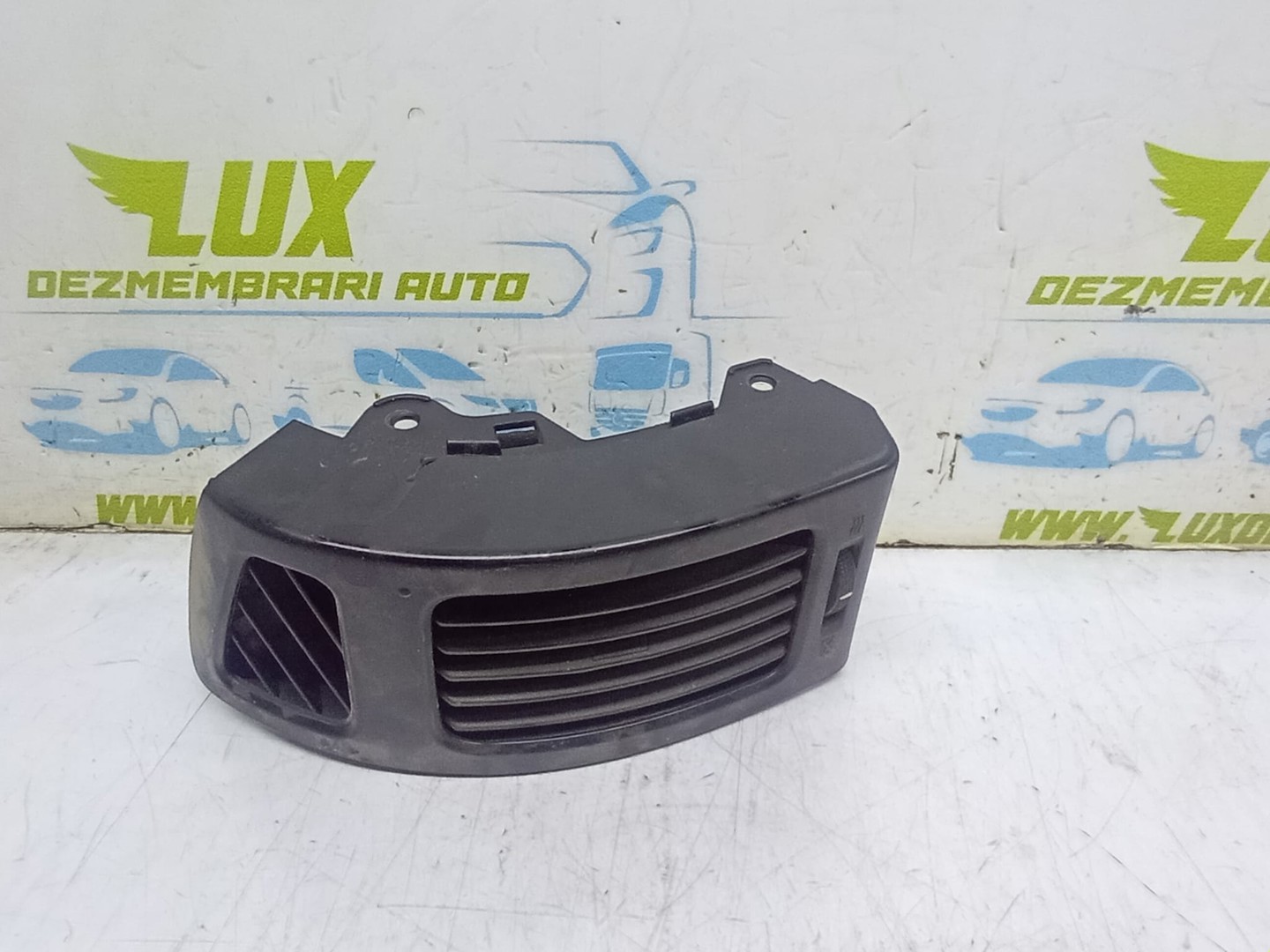 Grila ventilatie bord U0468448 Hyundai i30 FD (2007 - 2010)