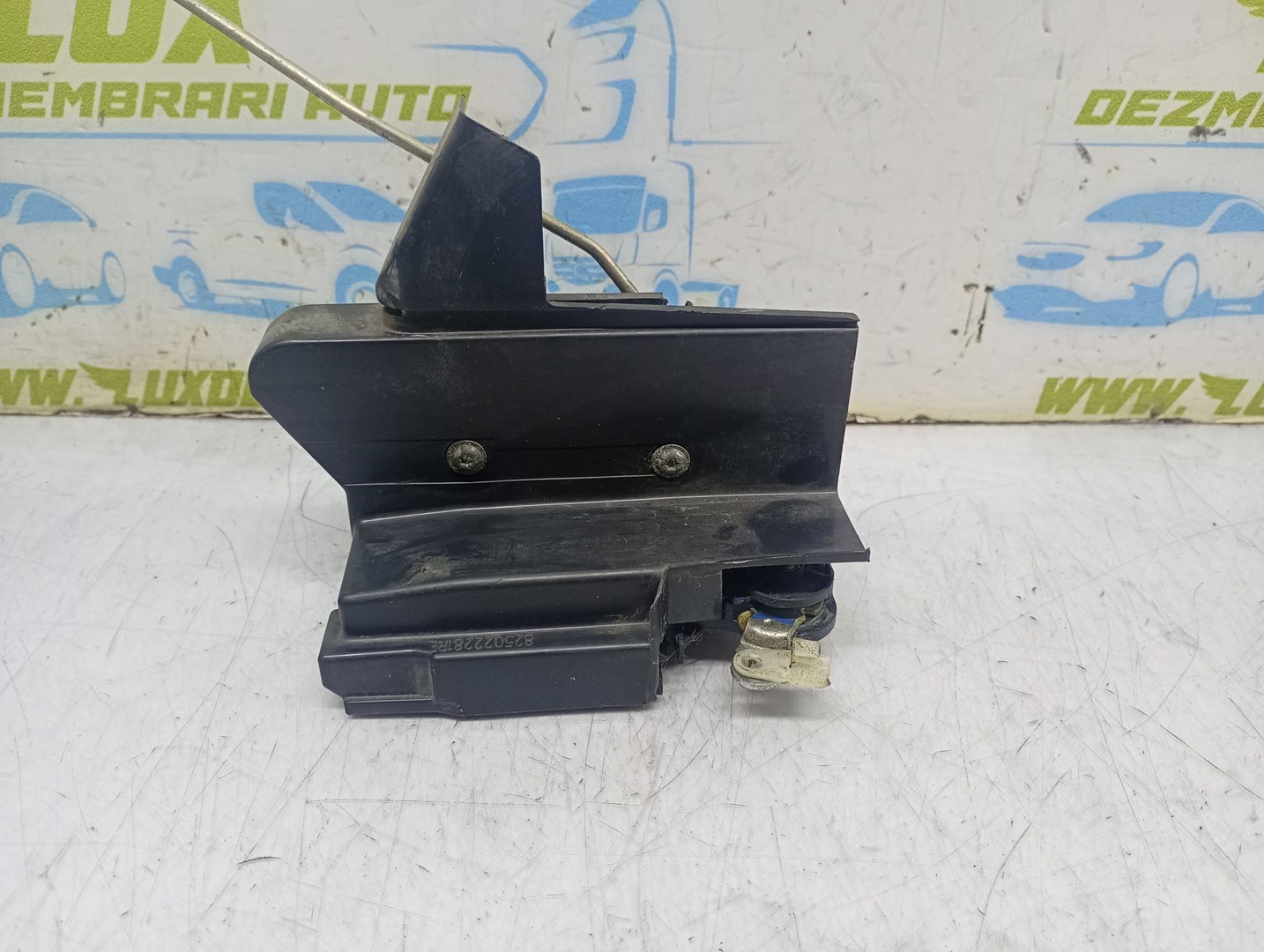 Broasca dreapta spate 825022281R Dacia Sandero 2 (2013 - 2016)