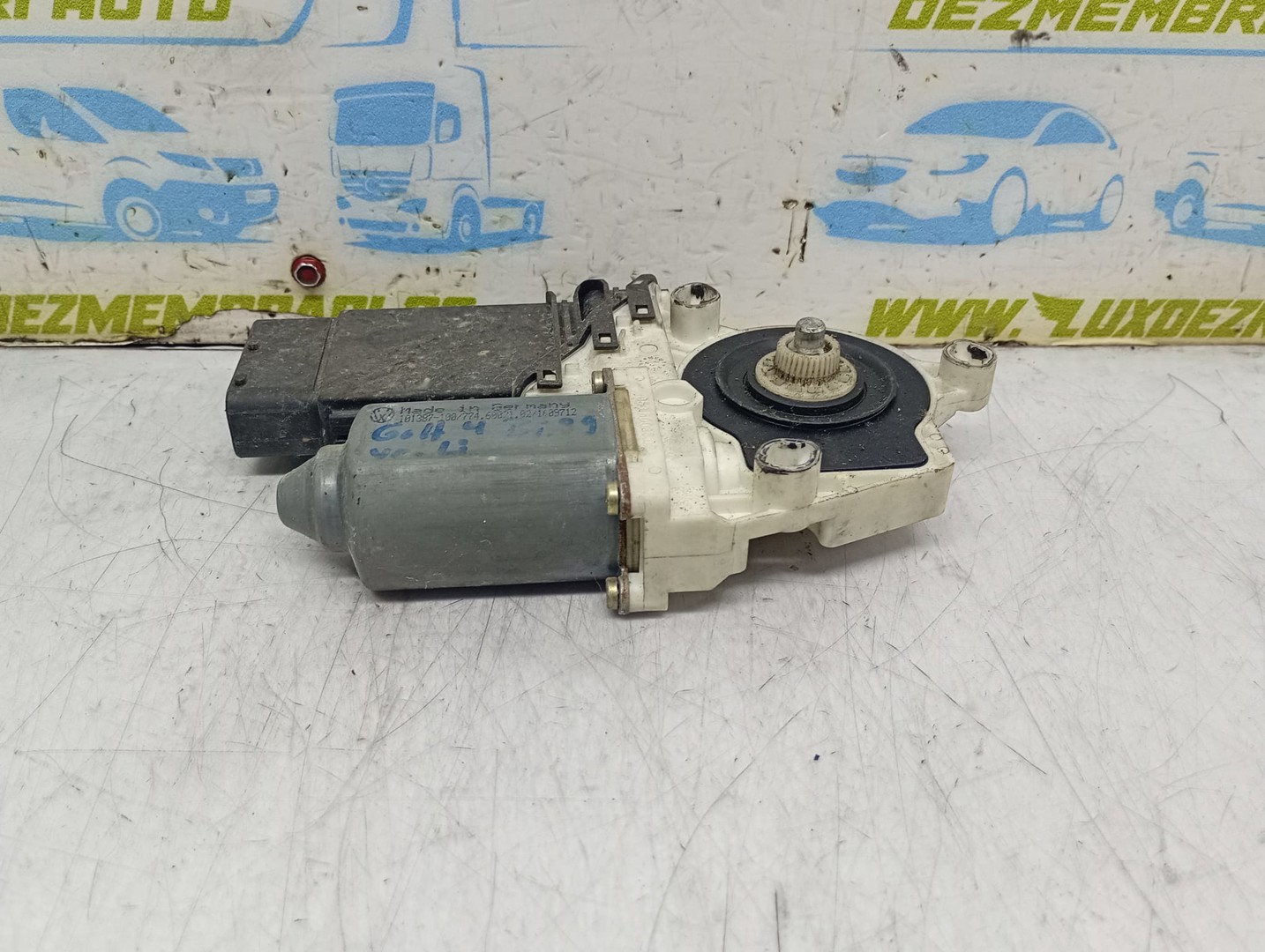 Motoras geam stanga fata 7746002102 101387-100 Volkswagen Golf 4 (1997 - 2006)