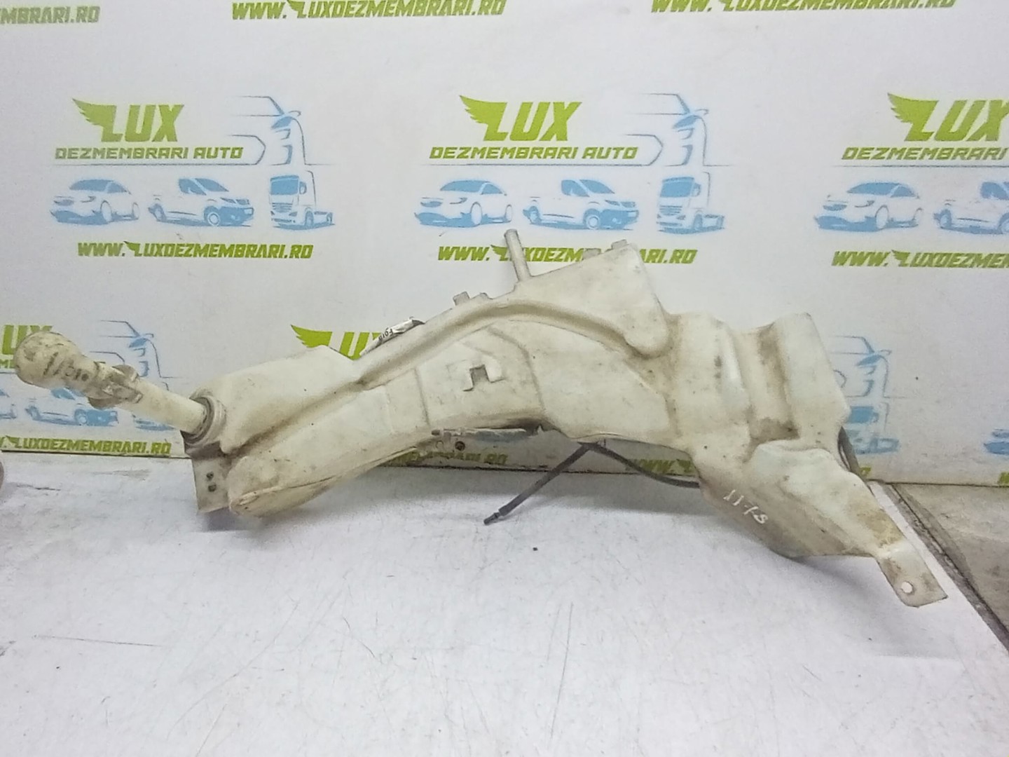 Vas lichid parbriz 3M51-13K163-AC Ford C-Max 1 (facelift) (2007 - 2010)