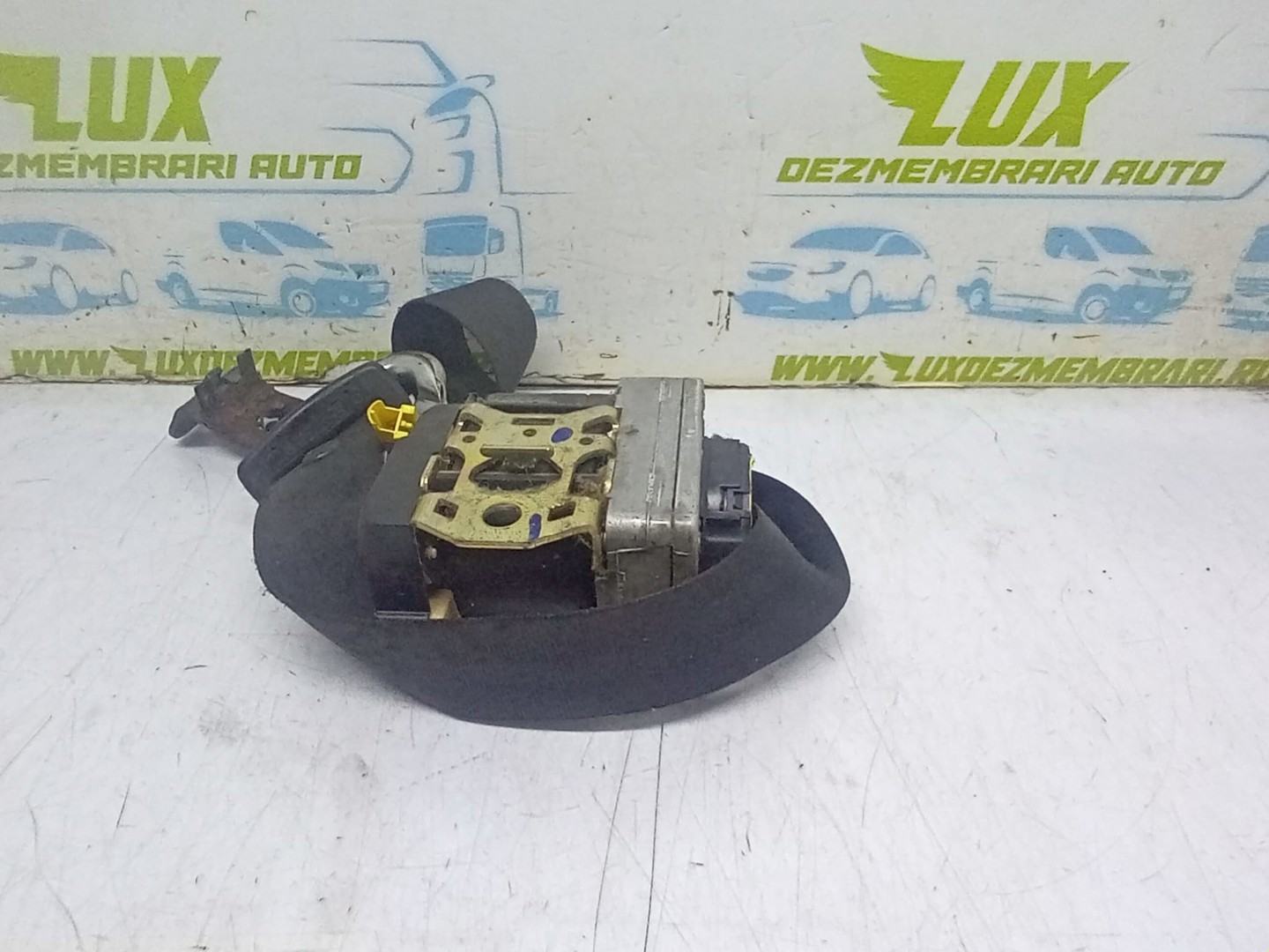 Centura siguranta stanga fata 1J4857705J Volkswagen Golf 4 (1997 - 2006)