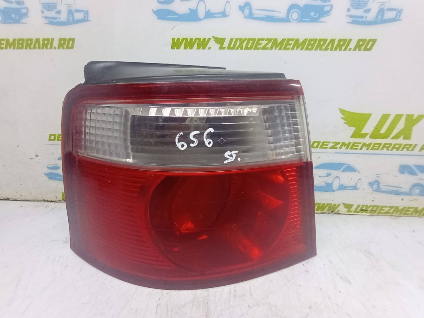 Stop stanga Kia Carens 2 (2002 - 2006)