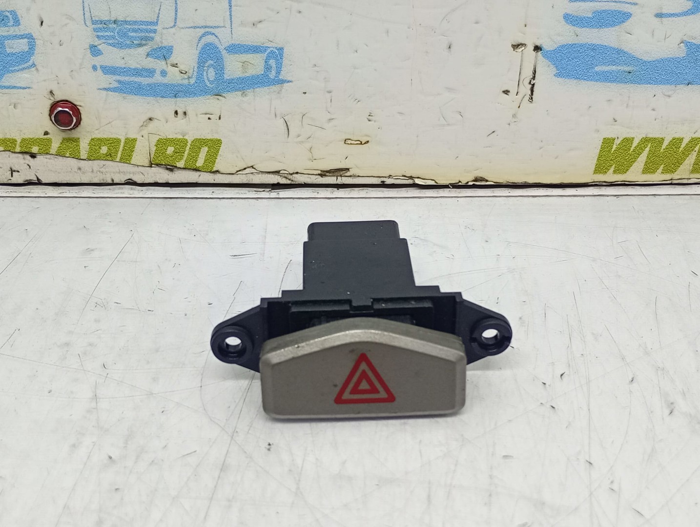 Buton avarii 864W0140 Kia Sorento 1 (2002 - 2006)