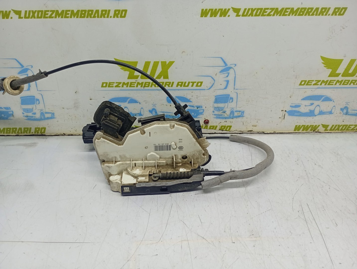 Broasca dreapta fata 5K1837016E Volkswagen Golf 7 (2012 - 2017)