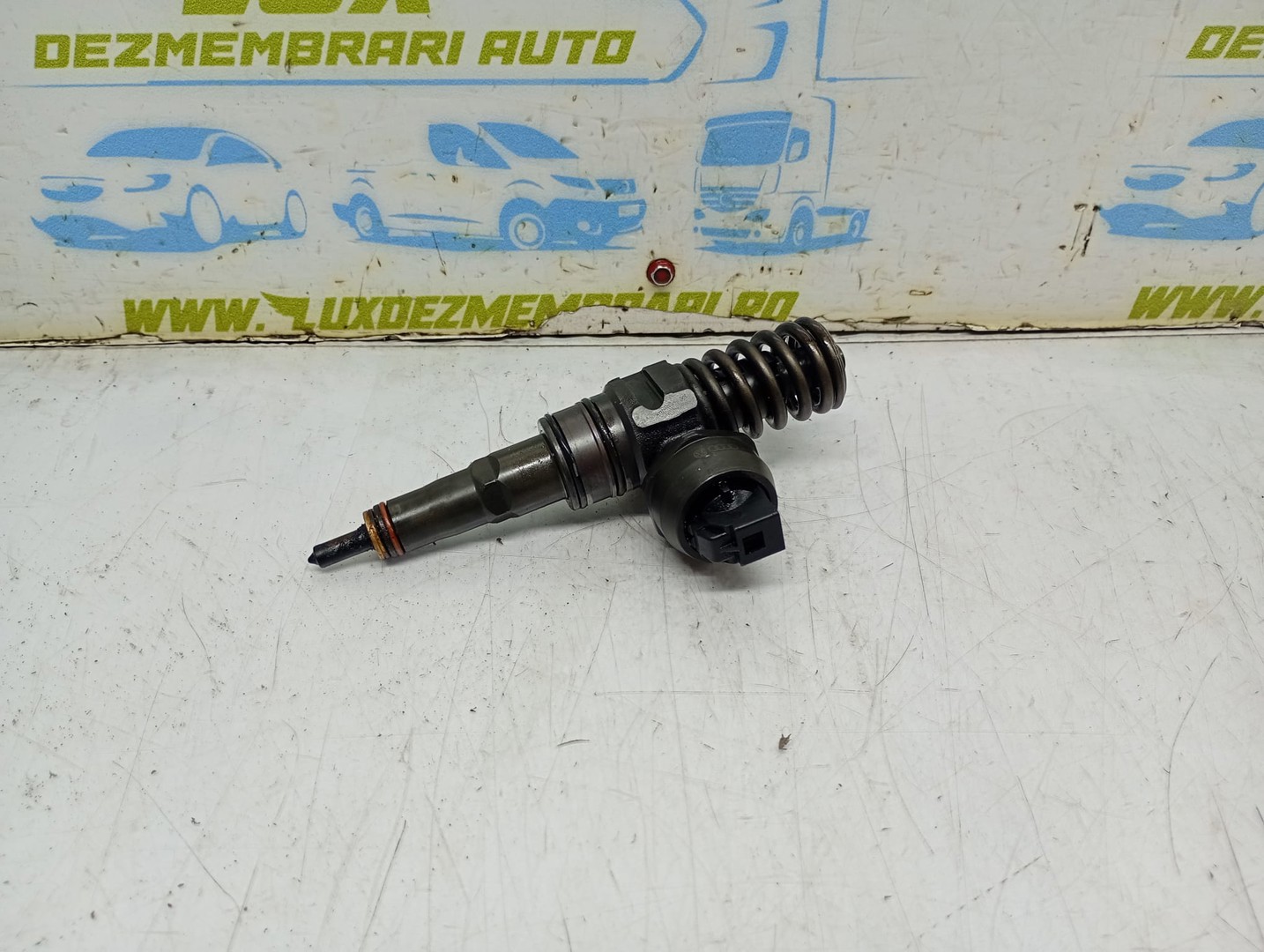 Injector 038130073AG Volkswagen Golf 5 (2003 - 2009)