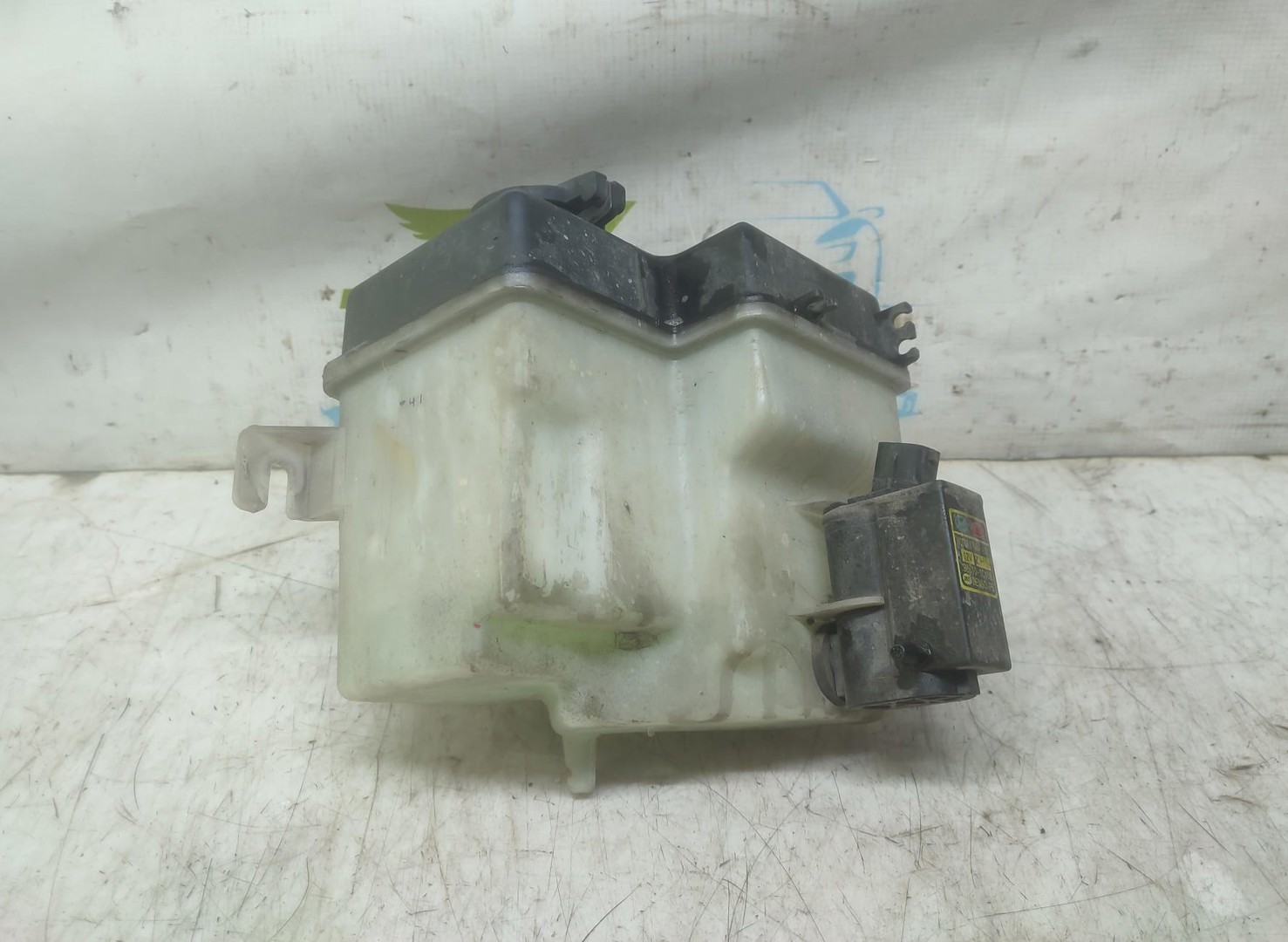 Vas lichid parbriz 986101C000 Hyundai Getz 1 (2002 - 2005)