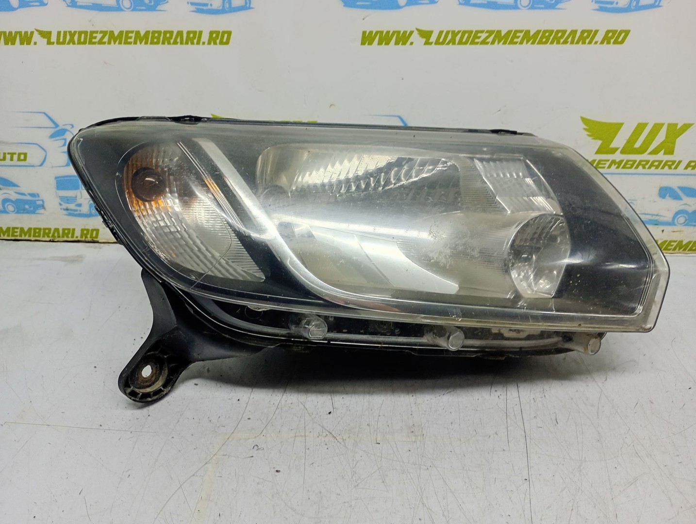 Far dreapta 260105344R Dacia Logan 2 (2013 - 2016)