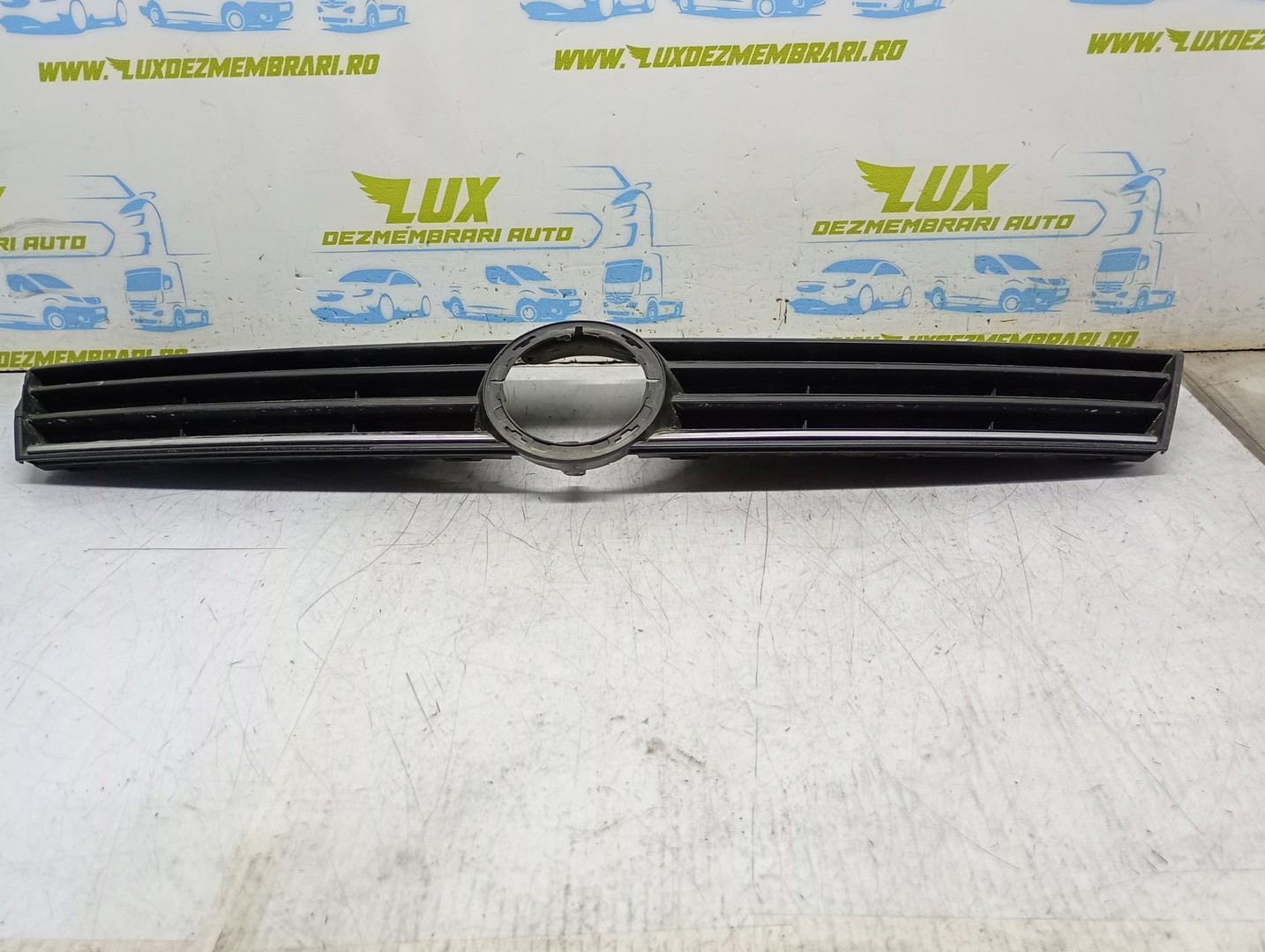 Grila bara fata 6C0853653A 6C0853651A Volkswagen Polo 5 (6R) (facelift) (2014 - 2018)