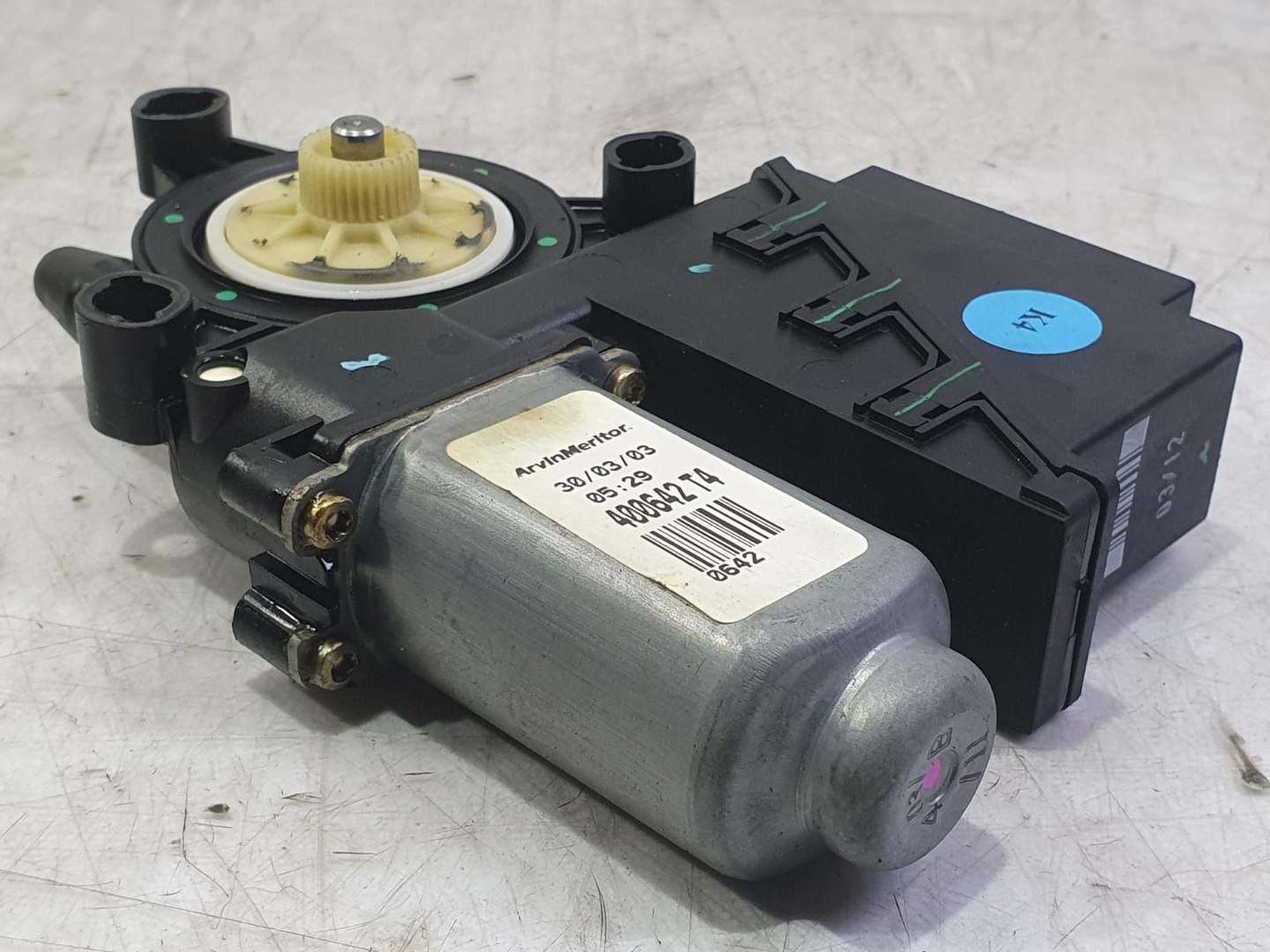 Motoras geam dreapta fata 6q2959801a Volkswagen Polo 4 (9N) (2001 - 2005)