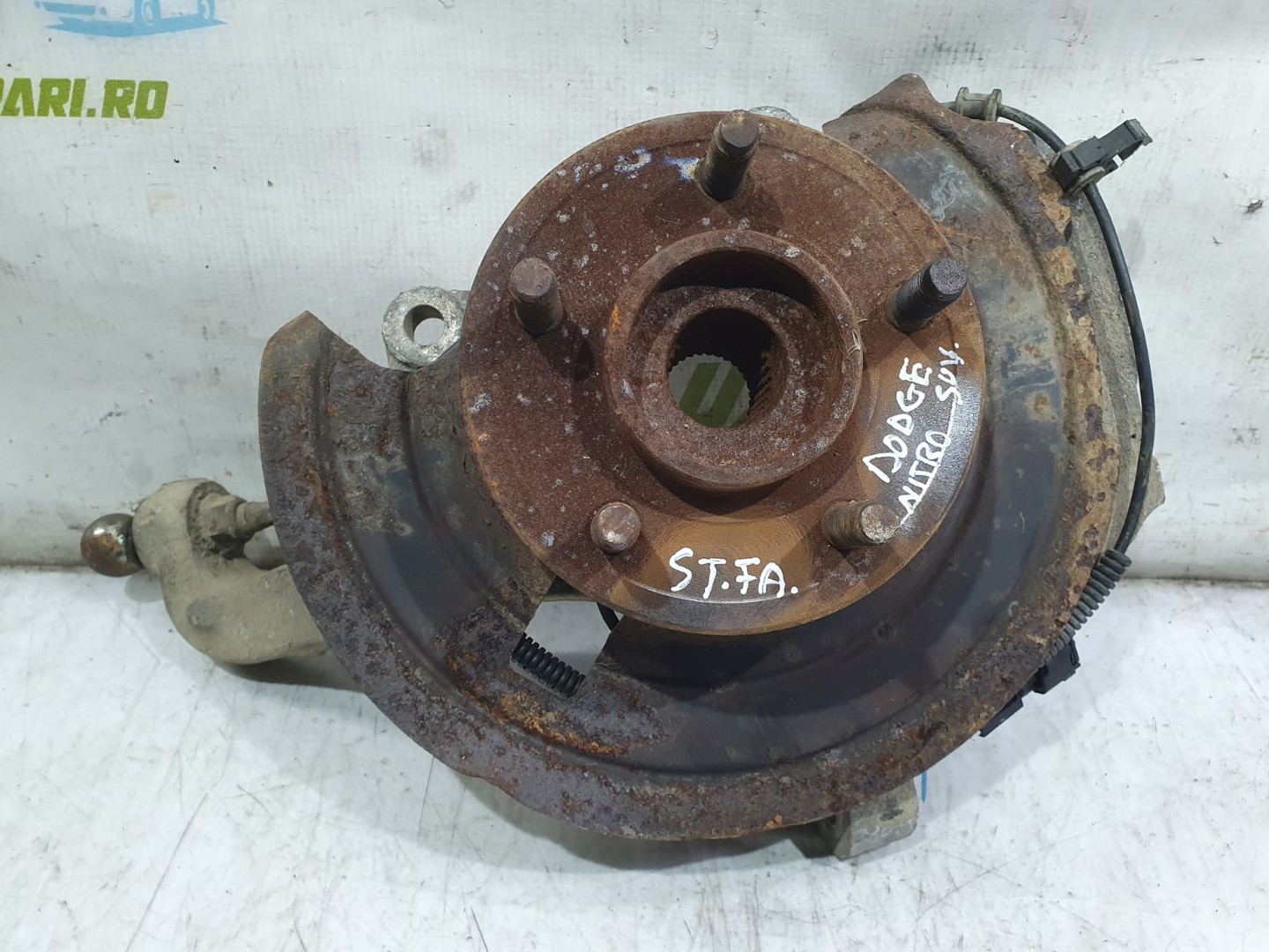 Fuzeta stanga fata p52125017ad Dodge Nitro 1 (2007 - 2010)