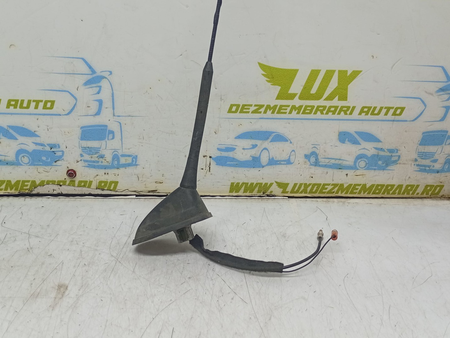Antena radio AM5T-18828-BF Ford Focus 3 (2011 - 2015)