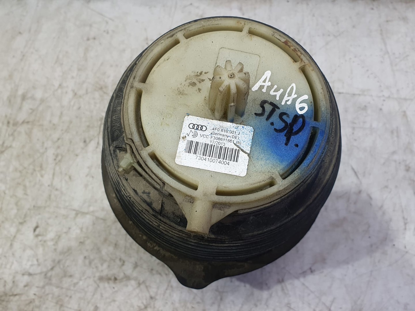 Perna aer spate 4f0616001J Audi A6 4F/C6 (2004 - 2008)
