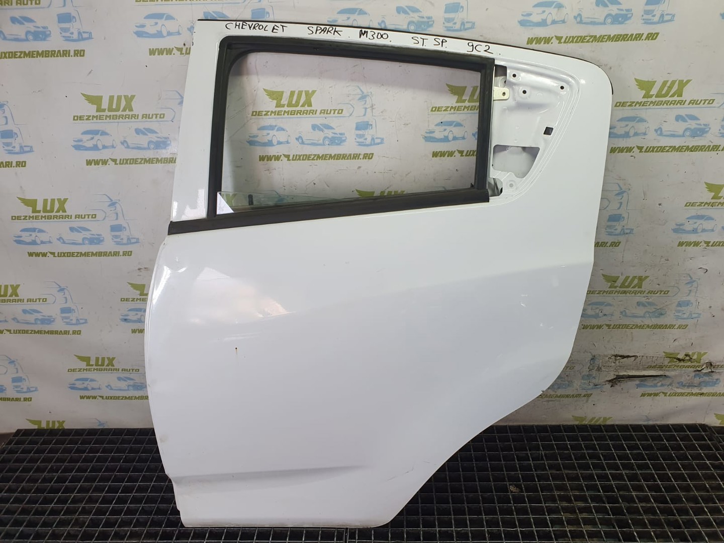 Usa stanga spate Chevrolet Spark M300 (2010 - 2015)