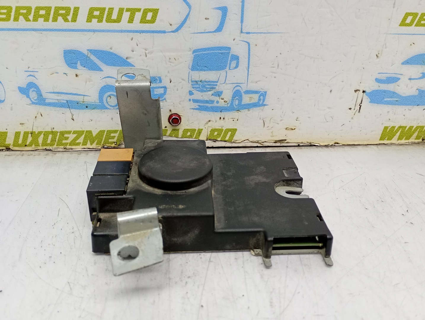 Amplificator antena 8P3035225D Audi A3 8P/8PA (facelift) (2004 - 2008)