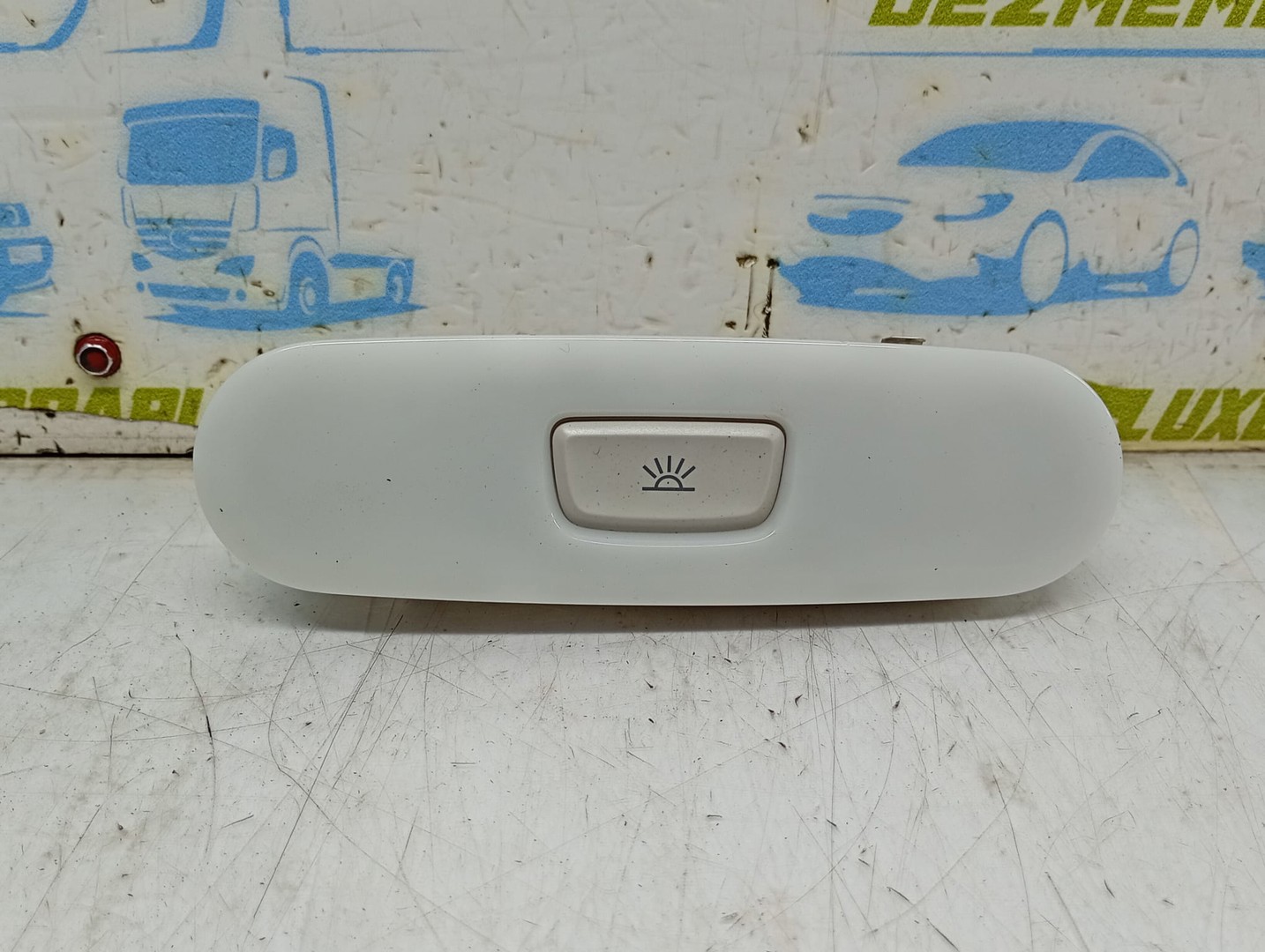 Plafoniera 8T0947111 J012300M Audi A4 B8/8K (2007 - 2011)