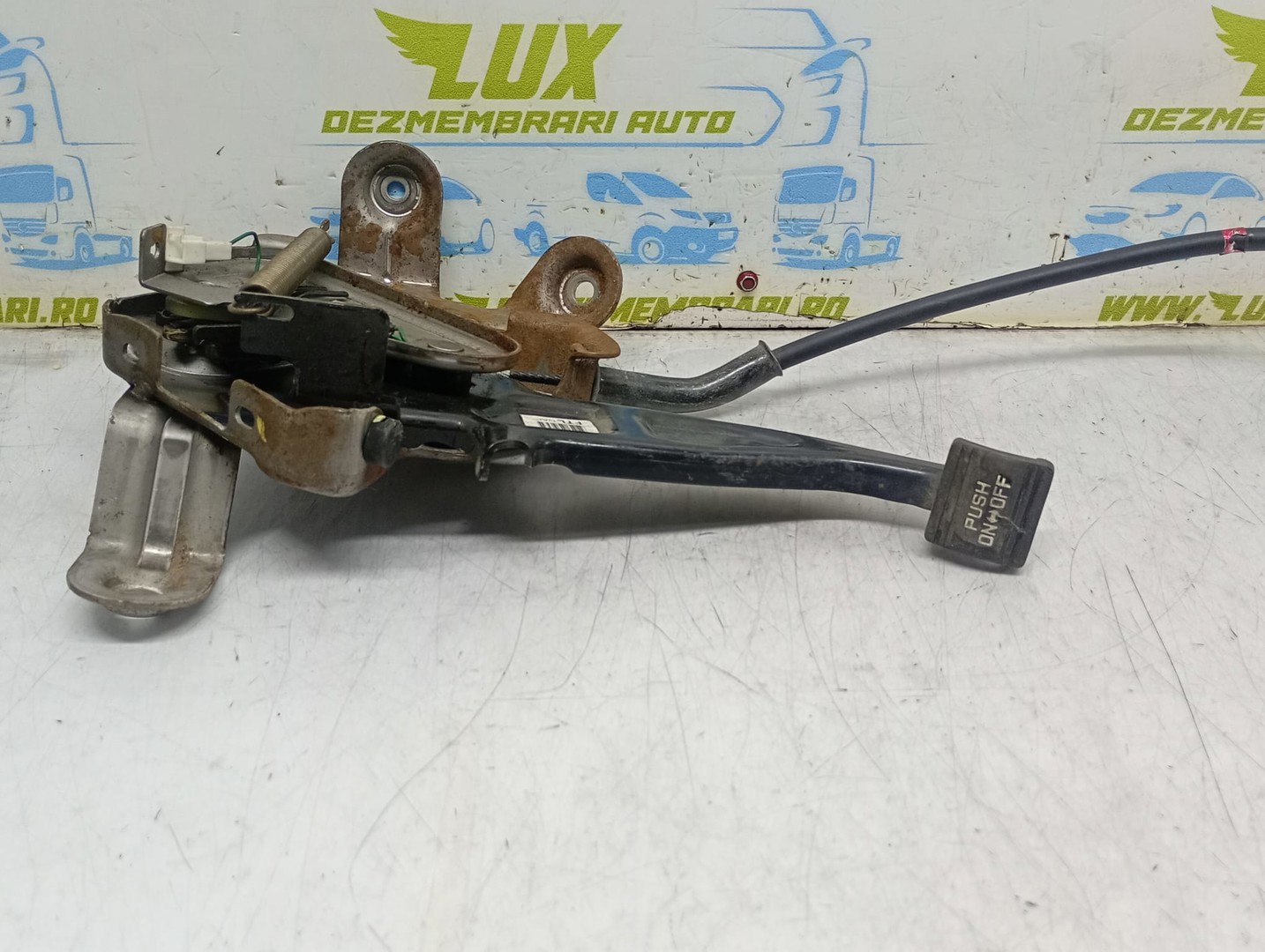 Pedala frana de mana 59710-2B500 Hyundai Santa Fe CM (2006 - 2010)