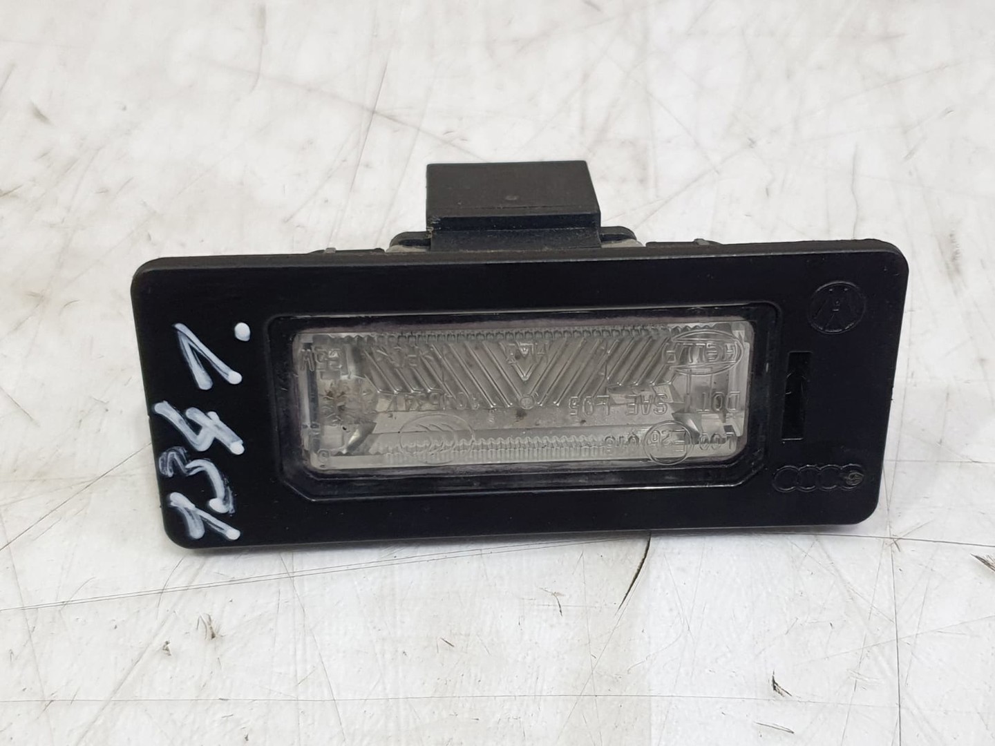 Lampa numar 8t0943021 Audi A4 B8/8K (2007 - 2011)