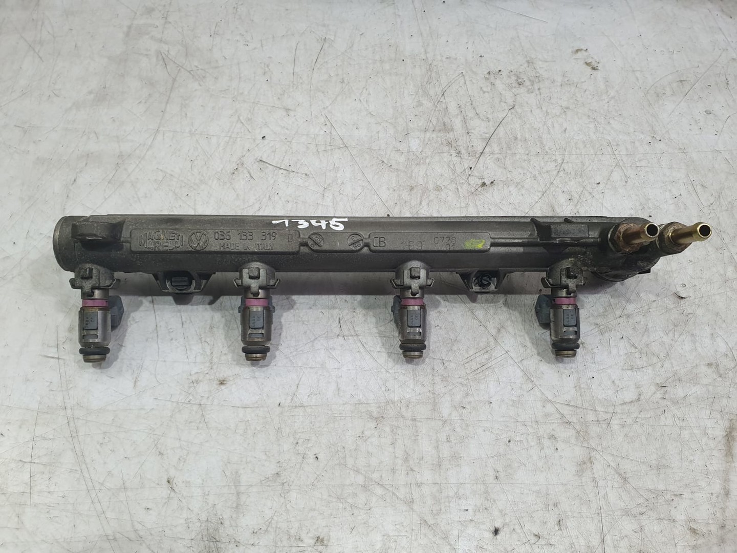 Rampa injectoare 036133319 036133035a Volkswagen Golf 4 (1997 - 2006)
