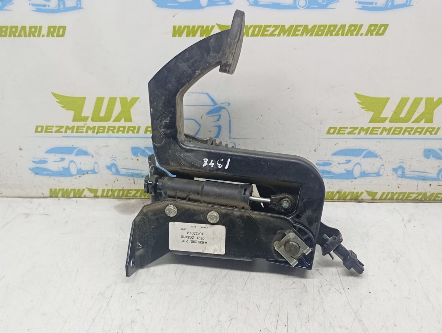 Pedala acceleratie A6392901201 Mercedes Benz Vito W639 (2003 - 2010)