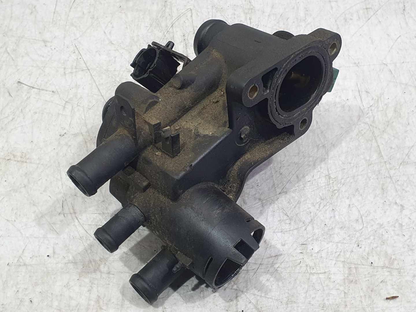 Carcasa termostat 032121111 Volkswagen Golf 4 (1997 - 2006)
