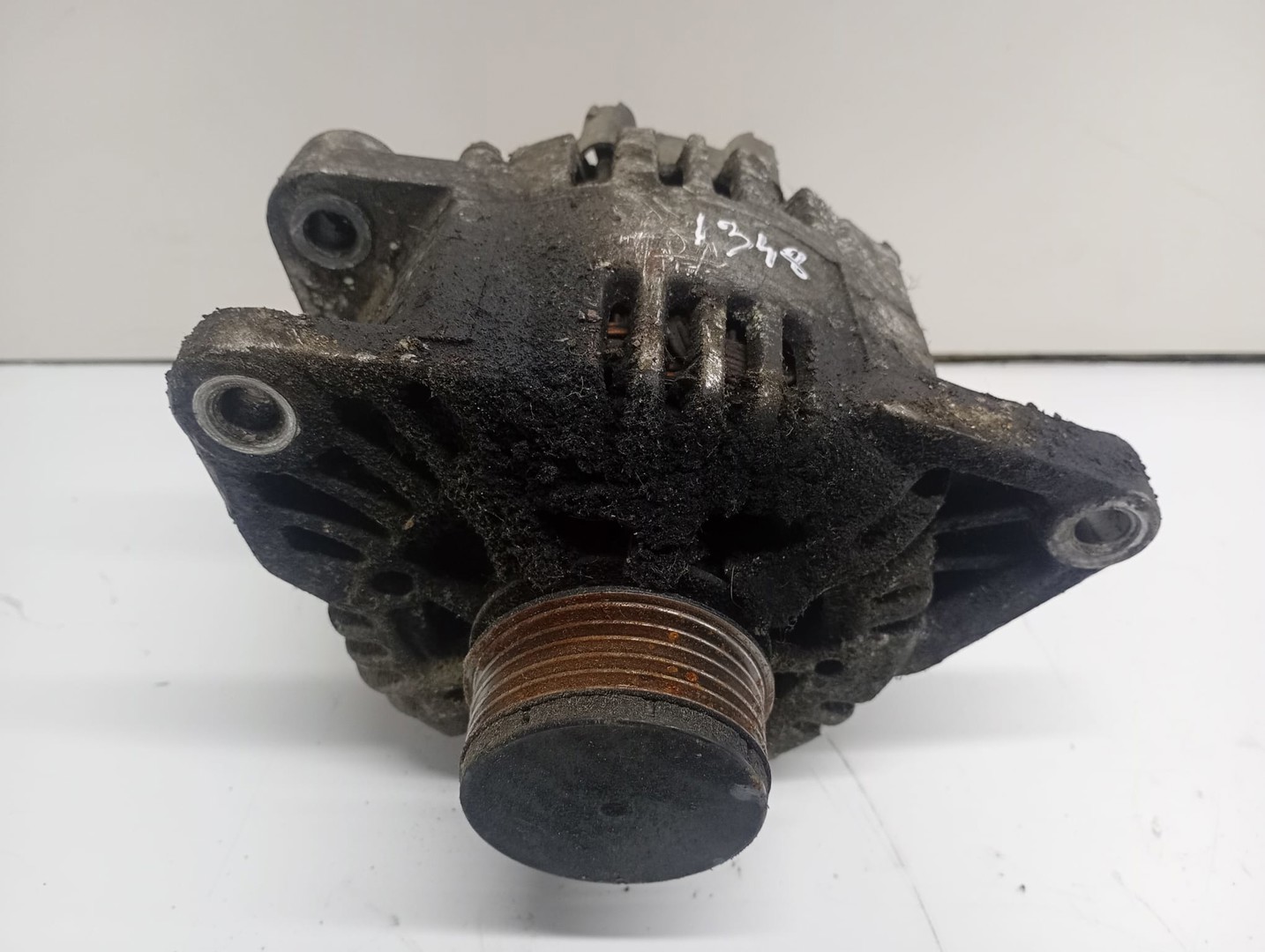 Alternator 37300-2A100 2655475 Kia Cerato 1 (2004 - 2006)