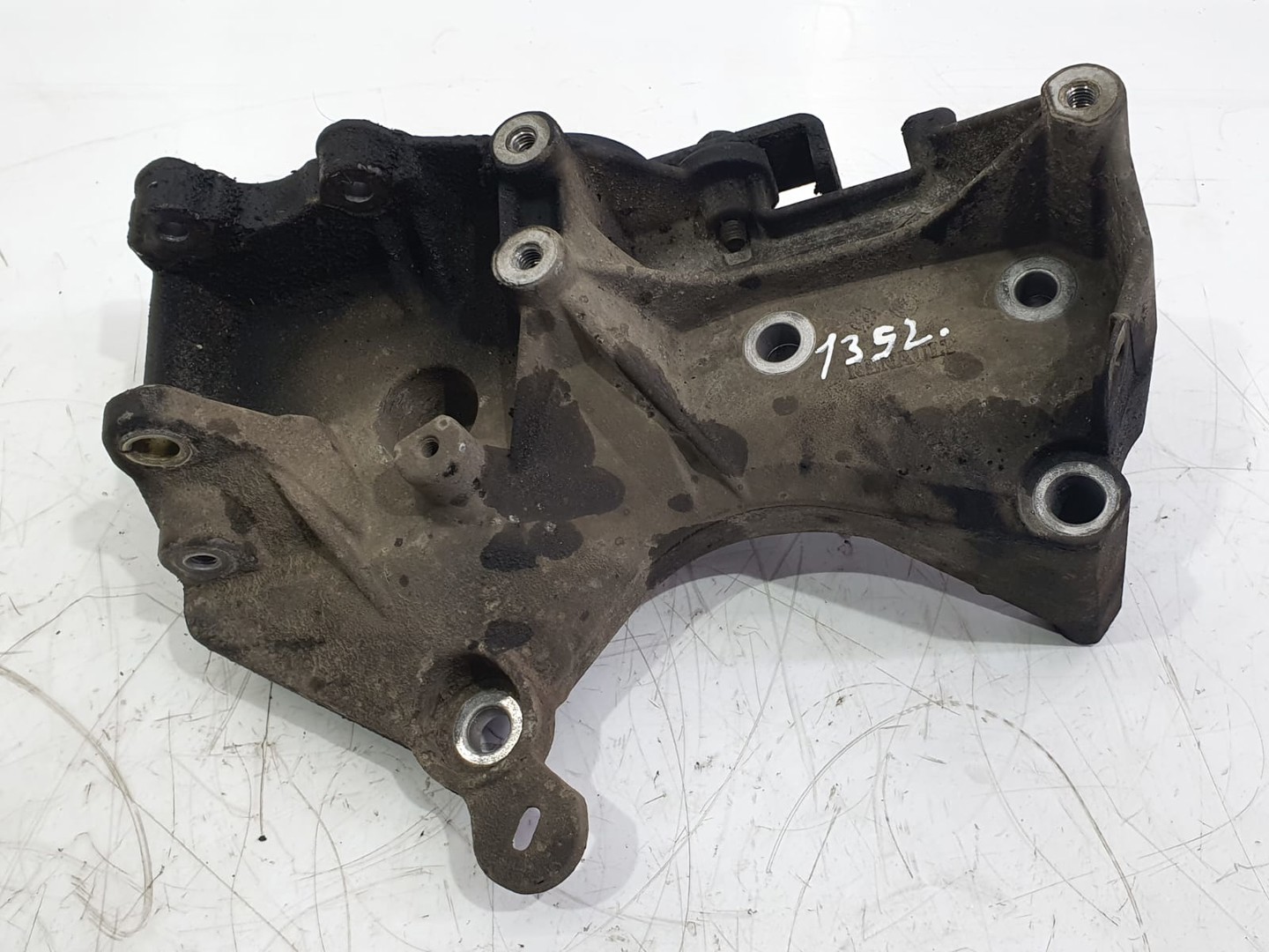 Suport accesorii 7700273712 Dacia Logan 1 (2004 - 2008)