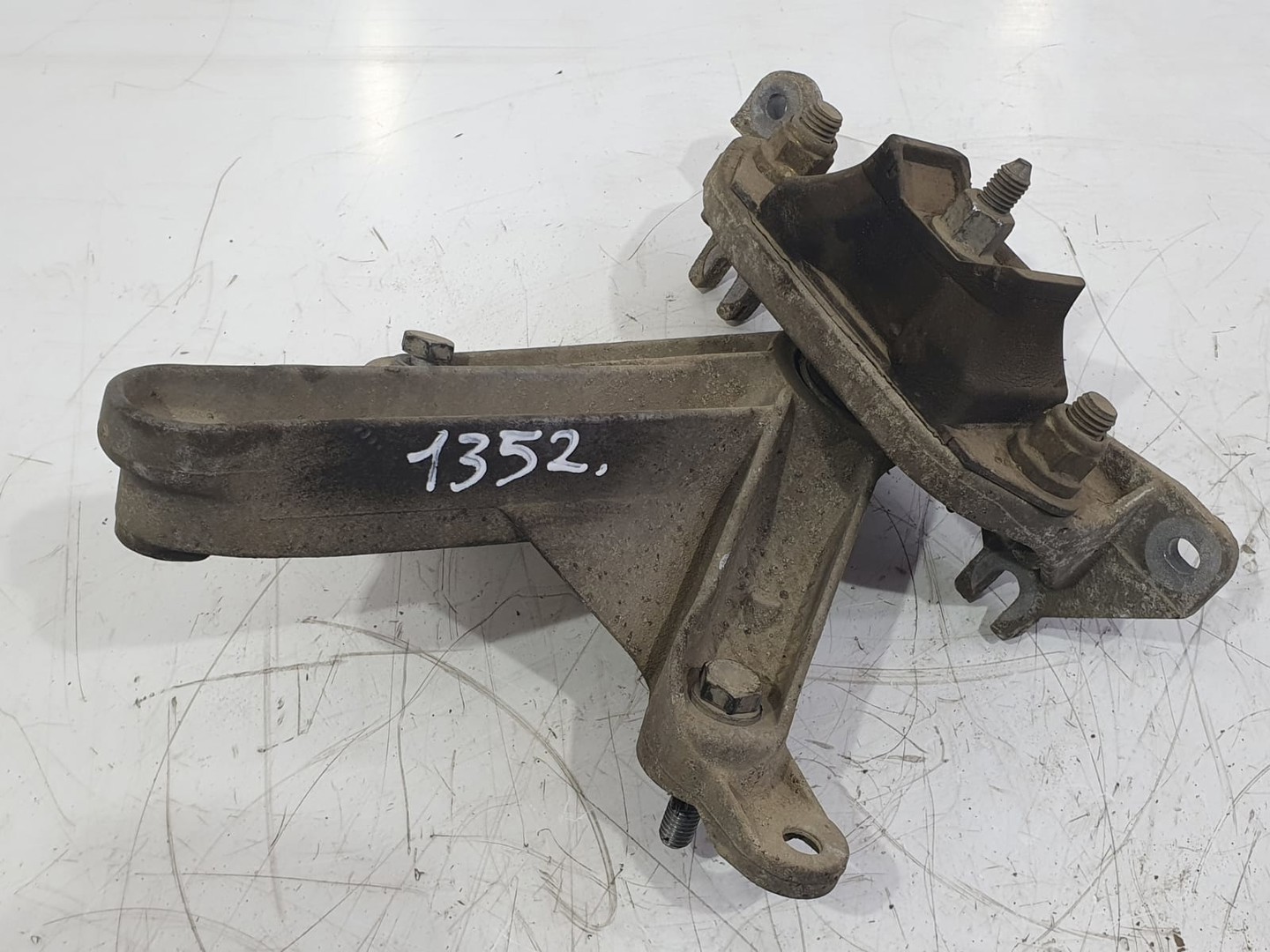 Suport cutie viteze 8200043084 Dacia Logan 1 (2004 - 2008)