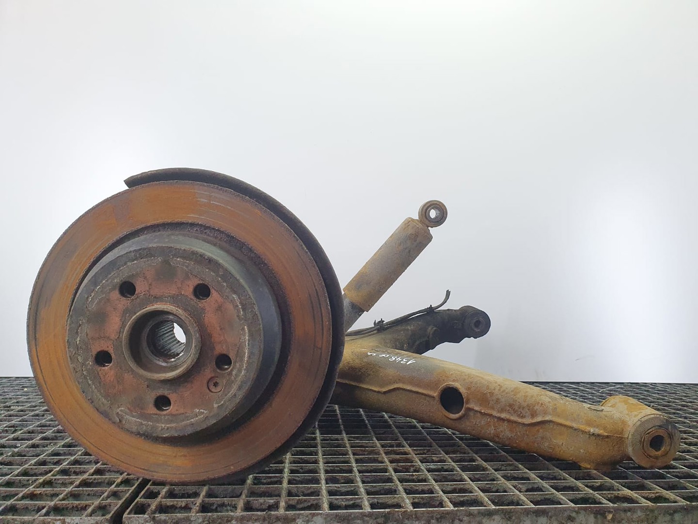 Fuzeta dreapta spate Mercedes Benz Vito W639 (2003 - 2010)