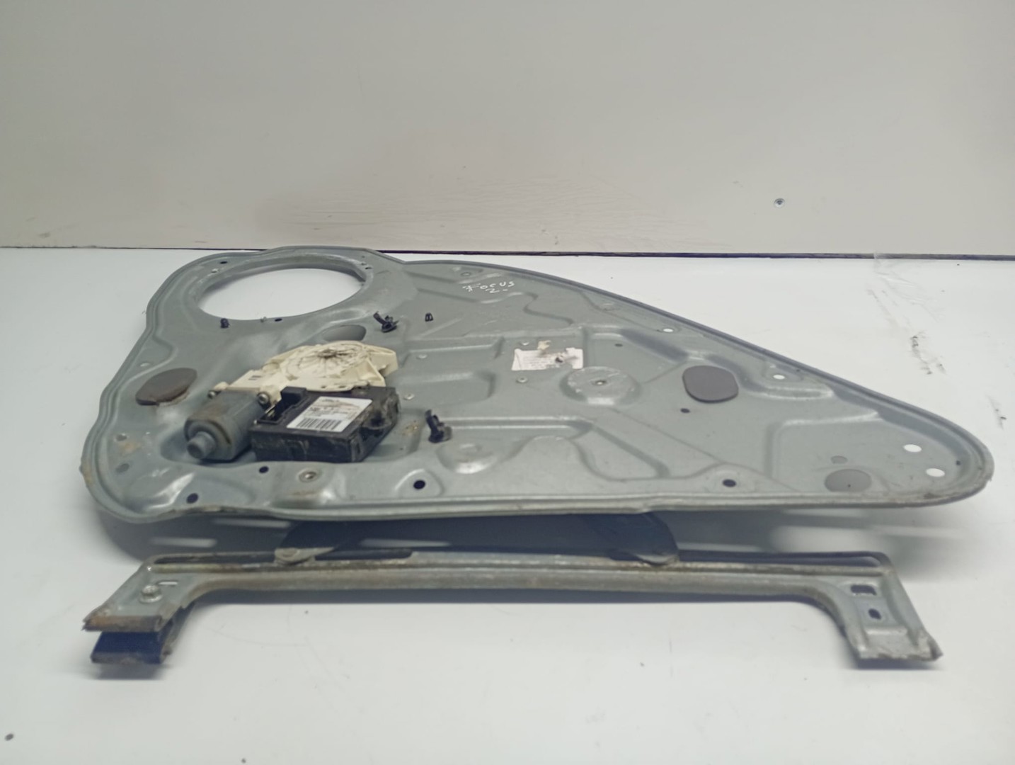 Macara geam stanga spate 4M51-A045H23-A Ford Focus 2 (2004 - 2008)