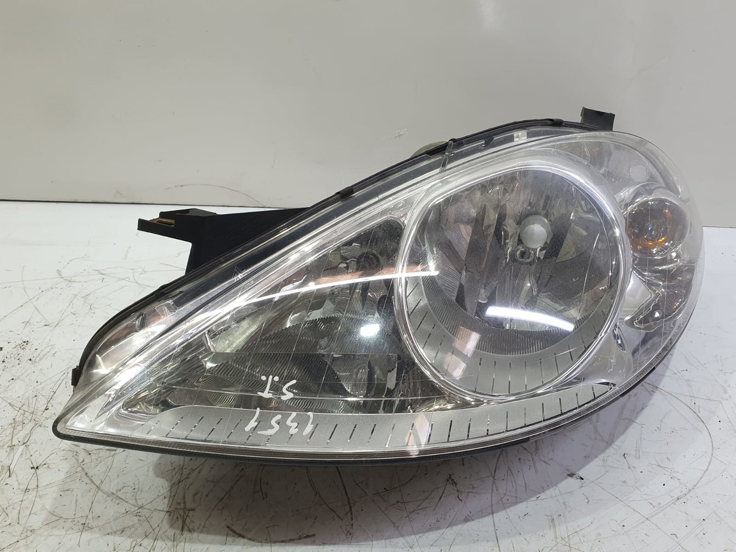 Far stanga a1698200161 Mercedes Benz A-Class W169 (2004 - 2008)
