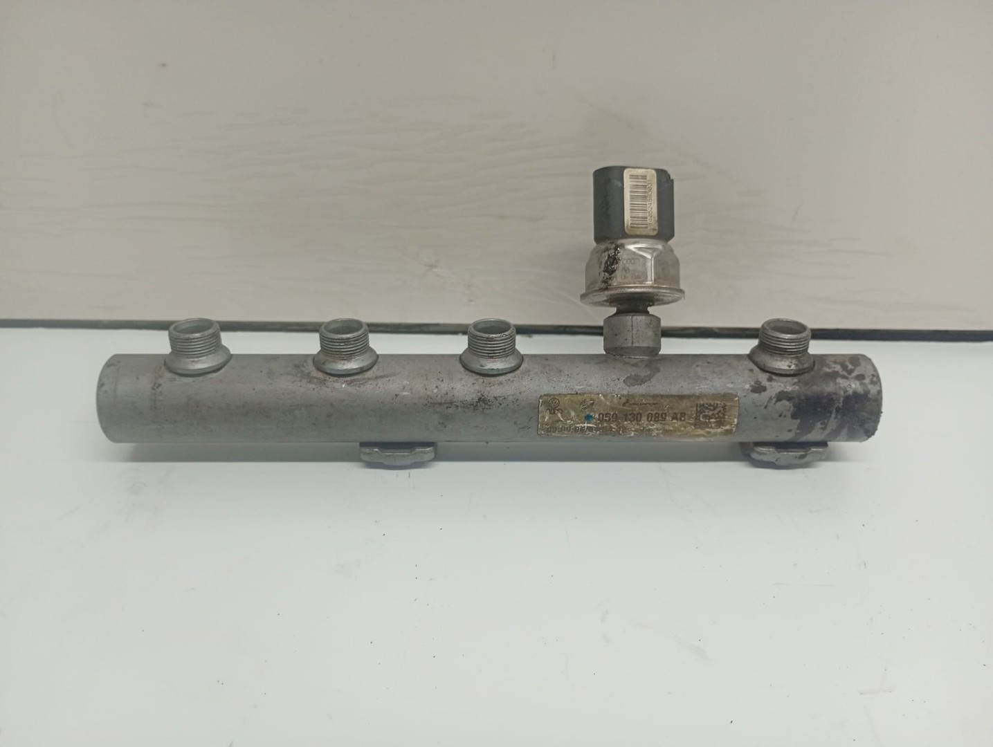 Rampa injectoare 059130089AB Audi A6 4F/C6 (2004 - 2008)