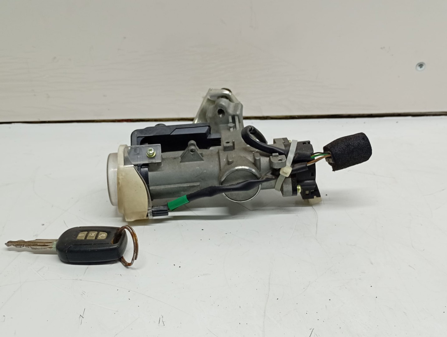Contact cu cheie 5258101300 96628500 Chevrolet Captiva 1 (2006 - 2011)