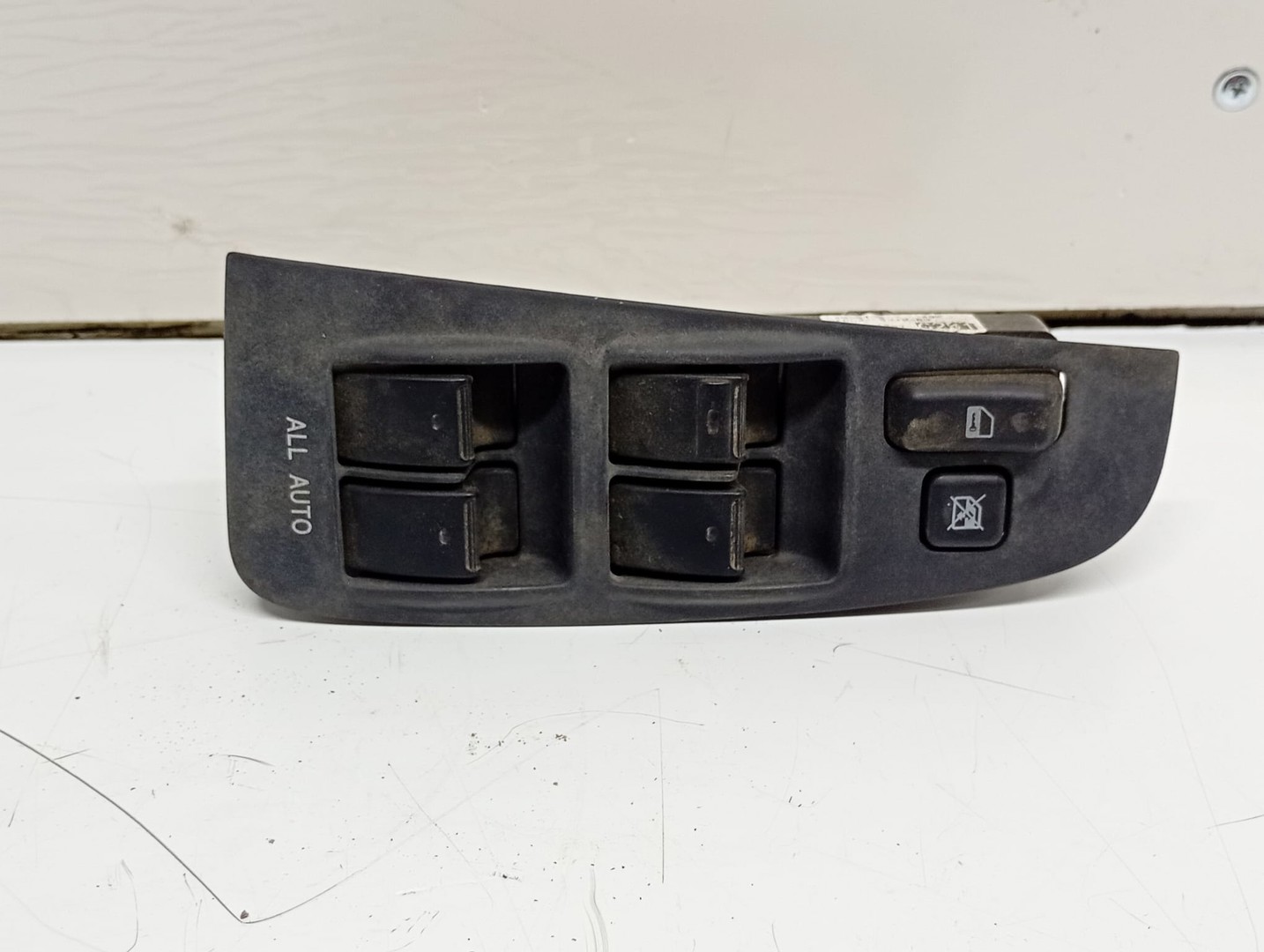 Panou comanda geamuri 84820-05100 Toyota Avensis 2 T25 (2002 - 2006)