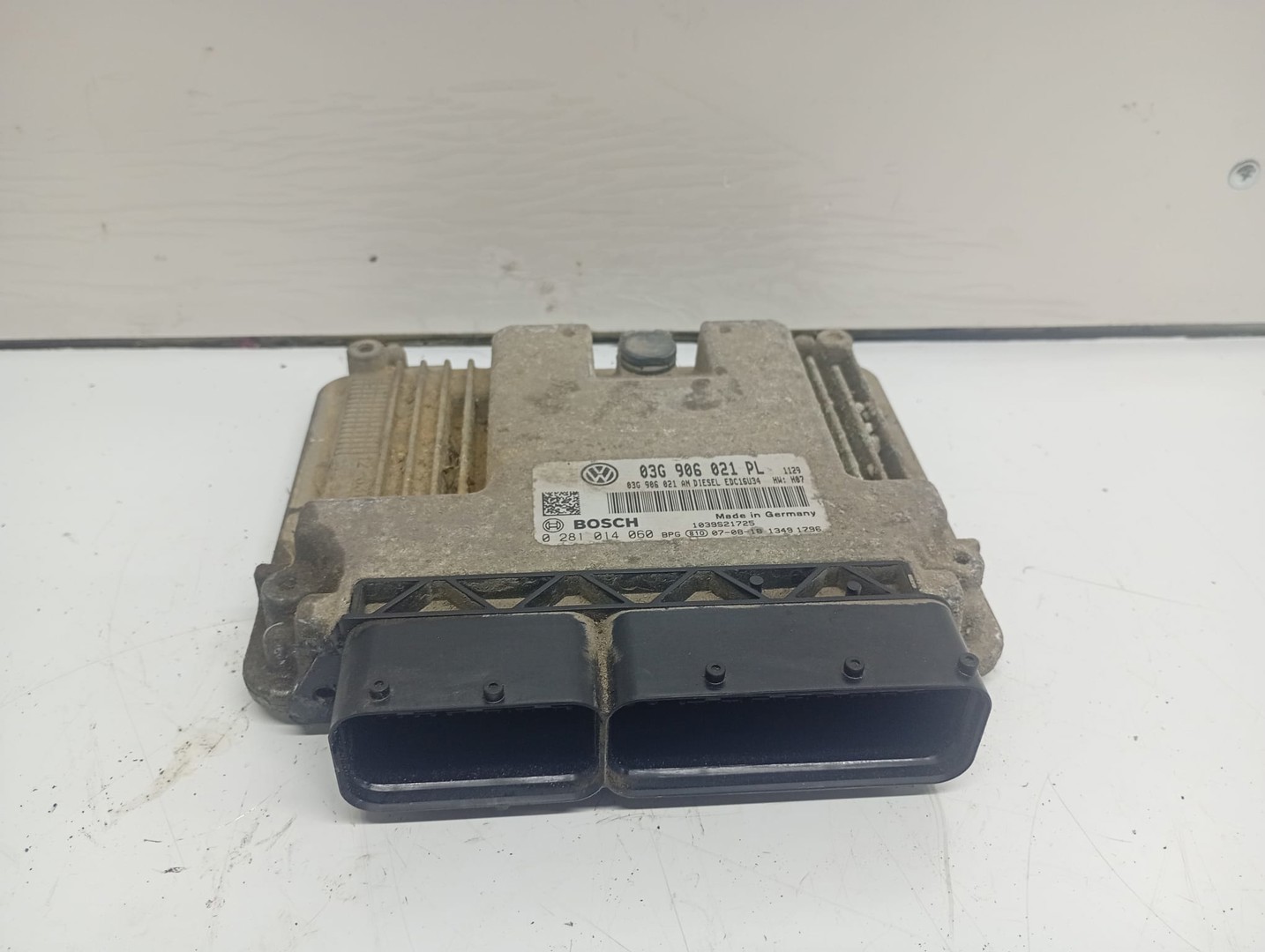 Calculator motor ECU 03G906021PL 0281014060 Volkswagen Golf 5 (2003 - 2009)