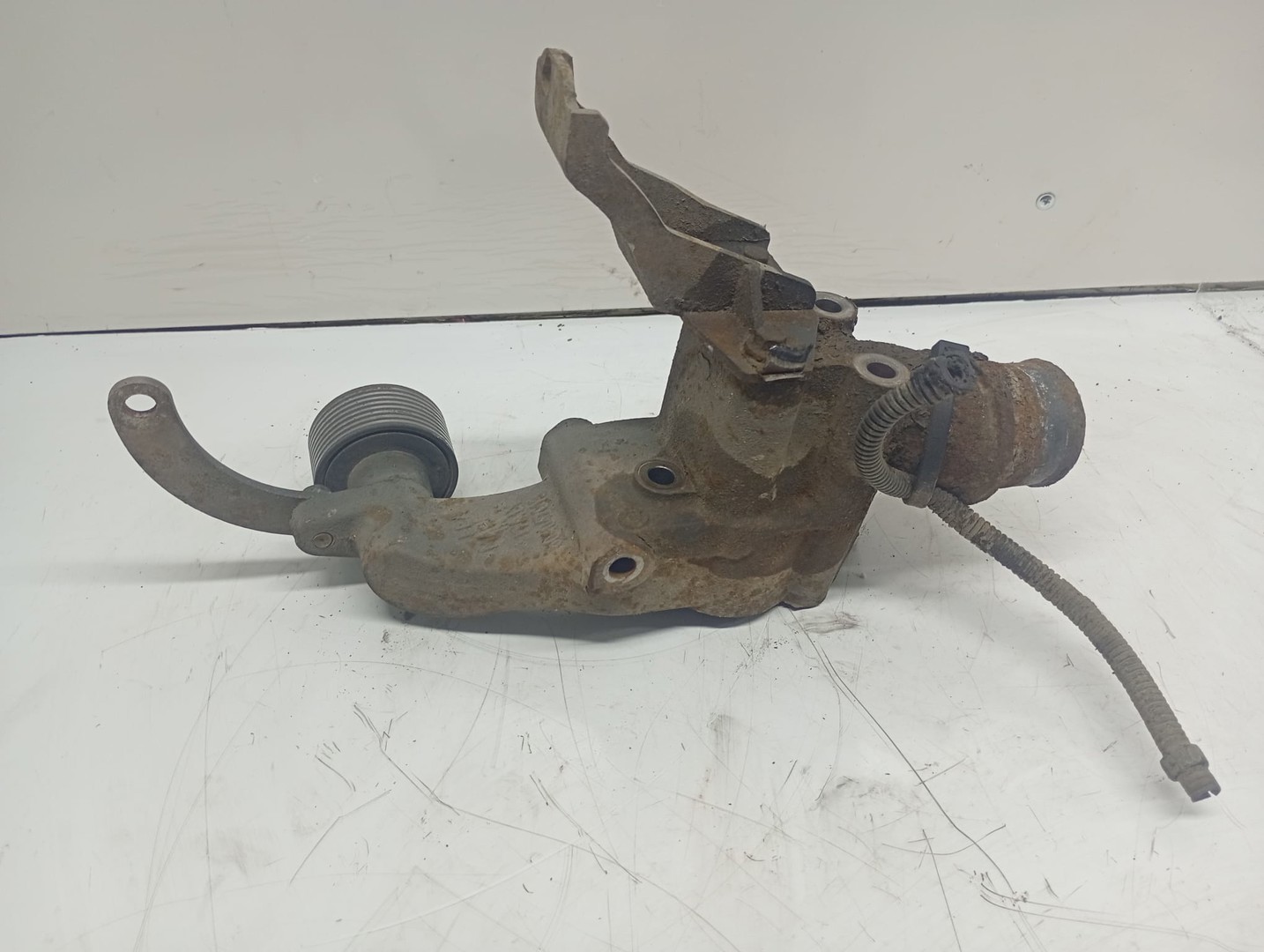 Suport accesorii 504047613 IVECO Eurocargo 2 (2002 - 2015)