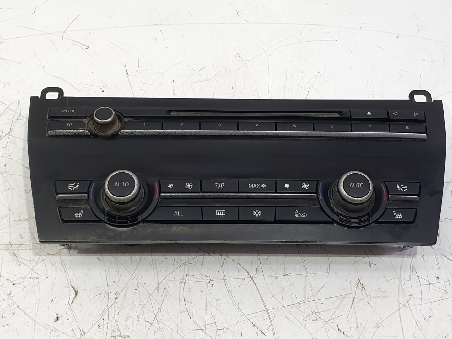 Panou clima ac 9224747 BMW Seria 7 F01/F02 (2008 - 2012)