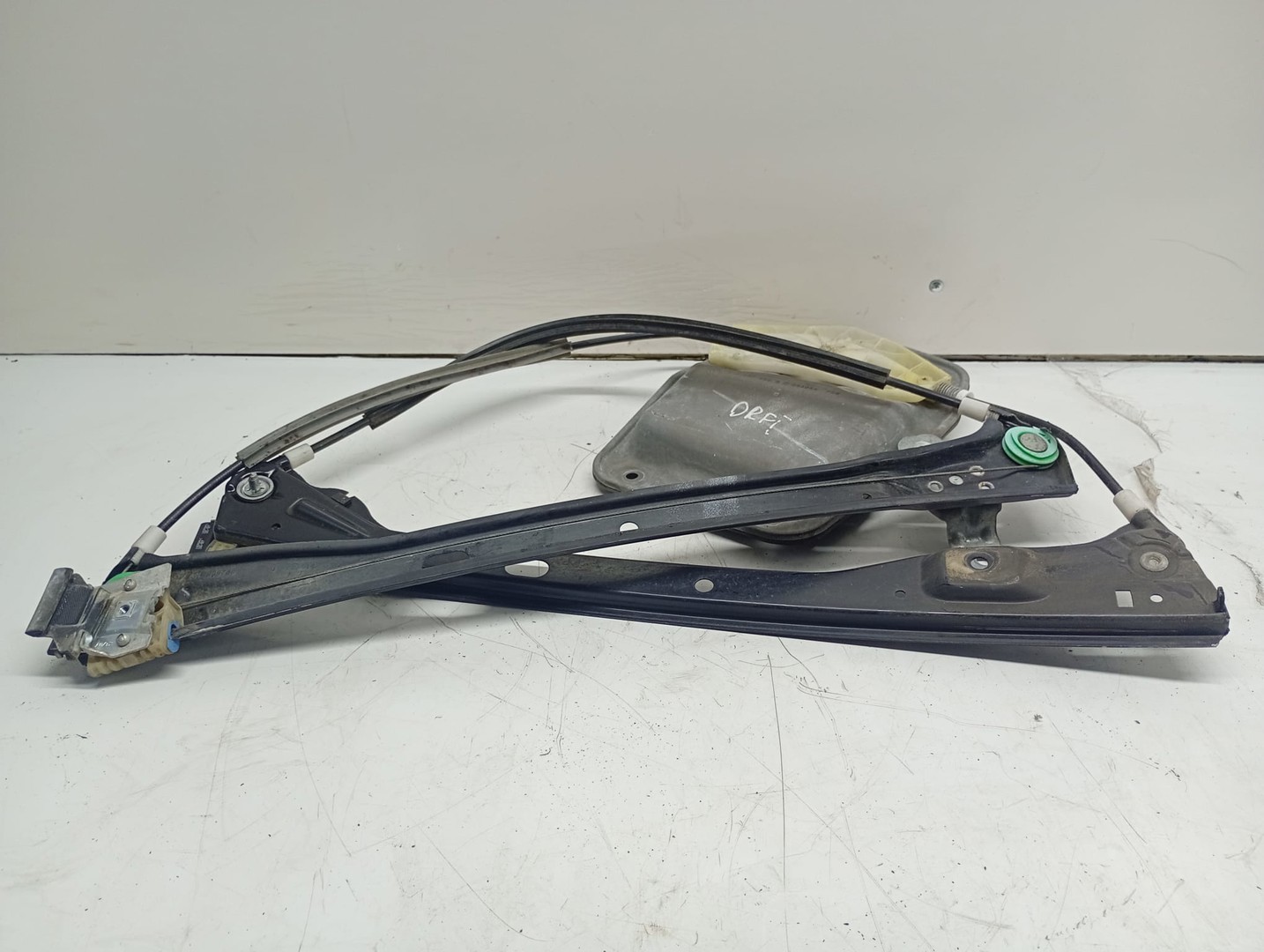 Macara geam dreapta fata 1k4837462 1K3837462 Volkswagen Golf 5 (2003 - 2009)