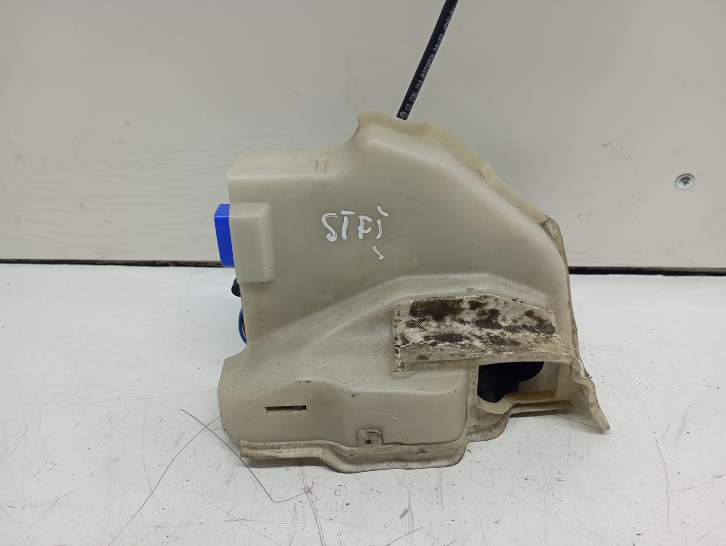 Broasca stanga fata 3D1837015AB Volkswagen Golf 5 (2003 - 2009)
