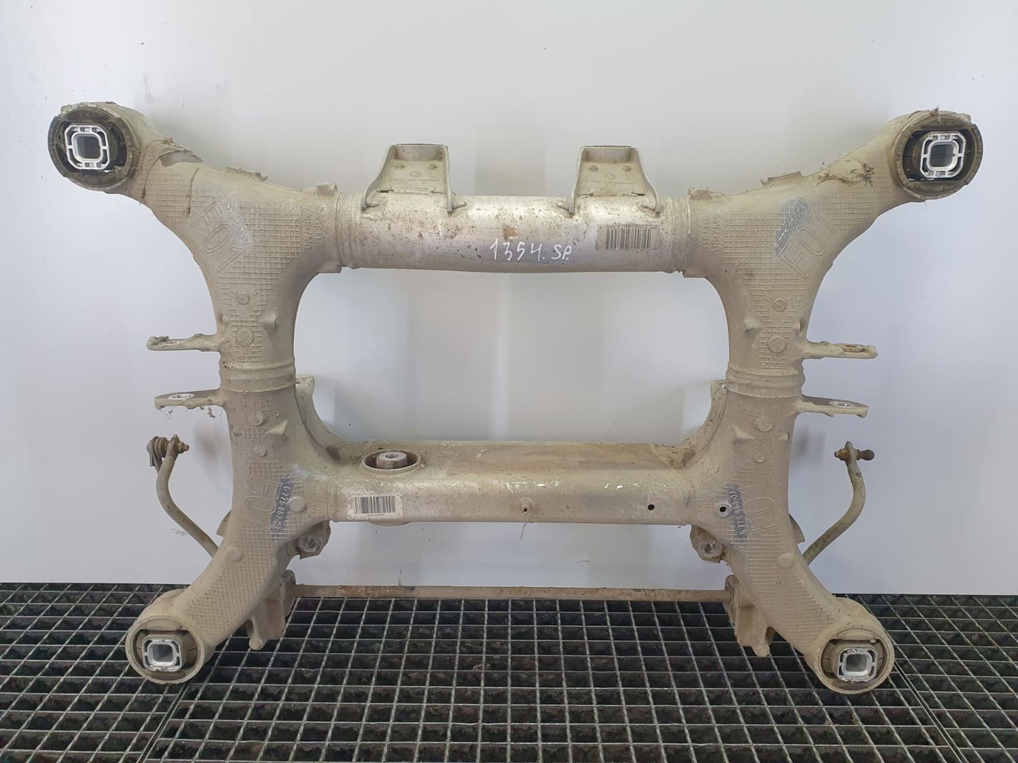 Punte spate 6775883 BMW Seria 7 F01/F02 (2008 - 2012)
