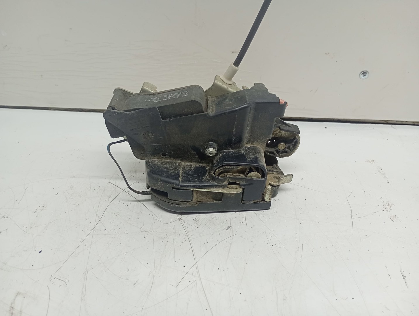 Broasca stanga fata A6397201635 456201004004 Mercedes Benz Vito W639 (2003 - 2010)