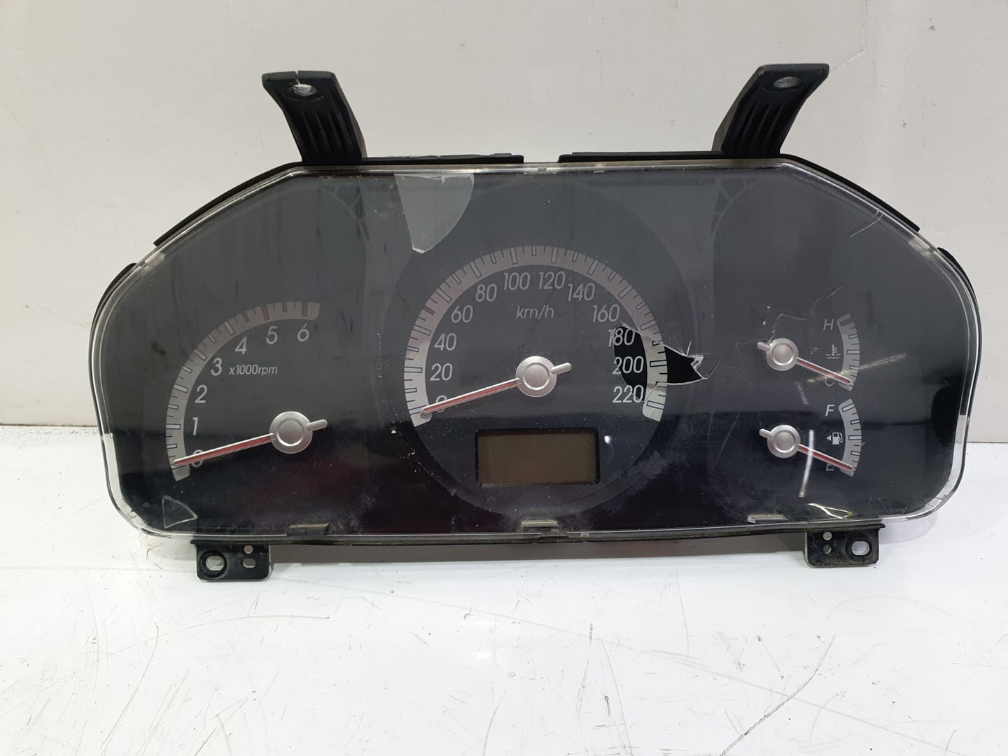 Ceasuri de bord Kia Sportage 2 (2004 - 2008)