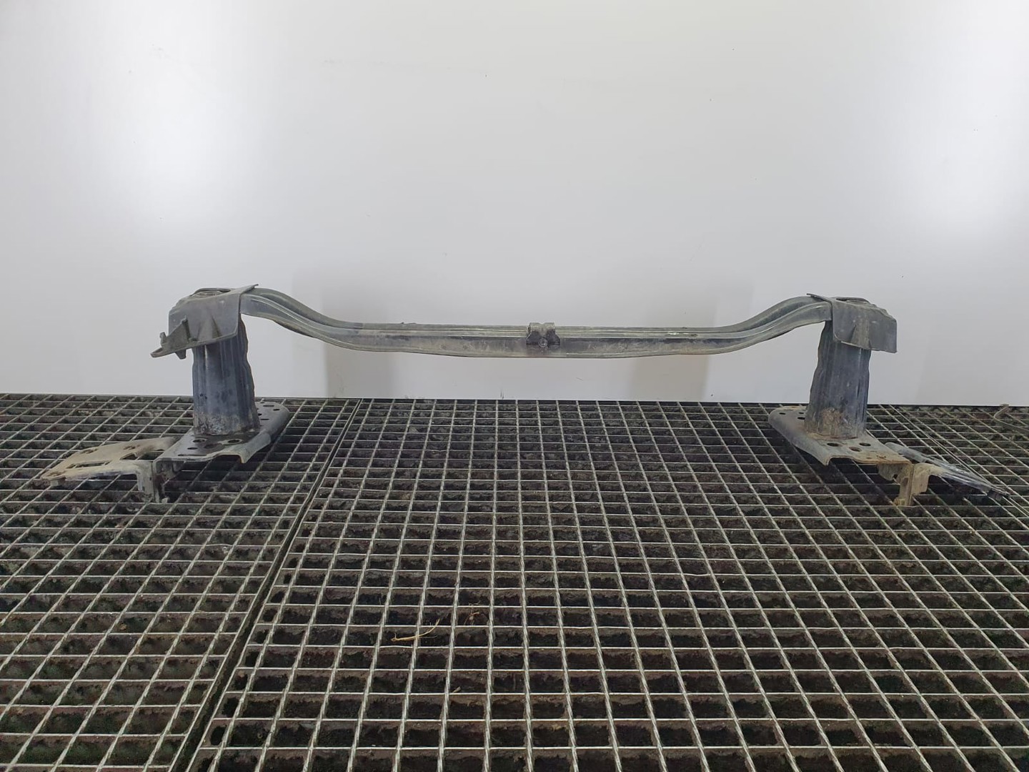 Armatura bara fata 7p0807109b 7p6807248 Volkswagen Touareg 2 (7P) (2010 - 2014)