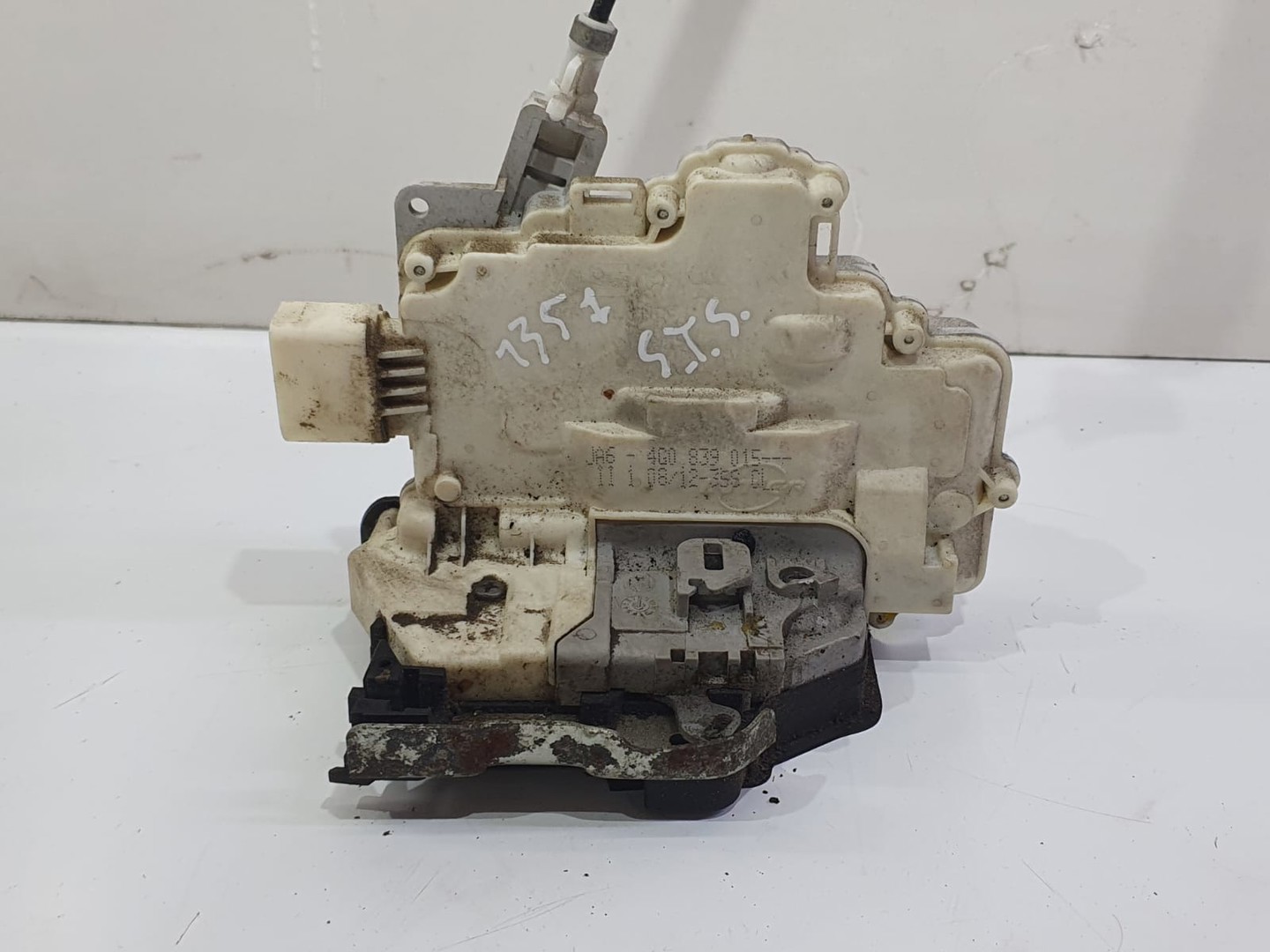 Broasca stanga spate 4g0839015 Volkswagen Touareg 2 (7P) (2010 - 2014)