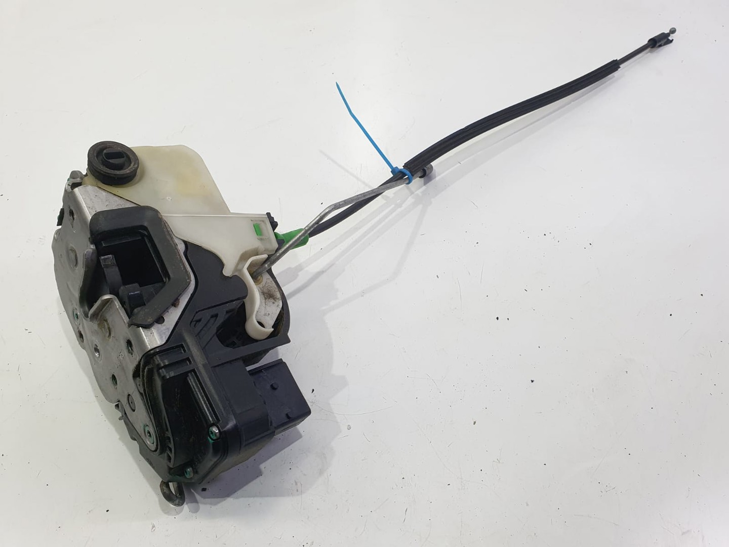 Broasca dreapta spate 13503178 3023754 Opel Insignia A (2008 - 2014)