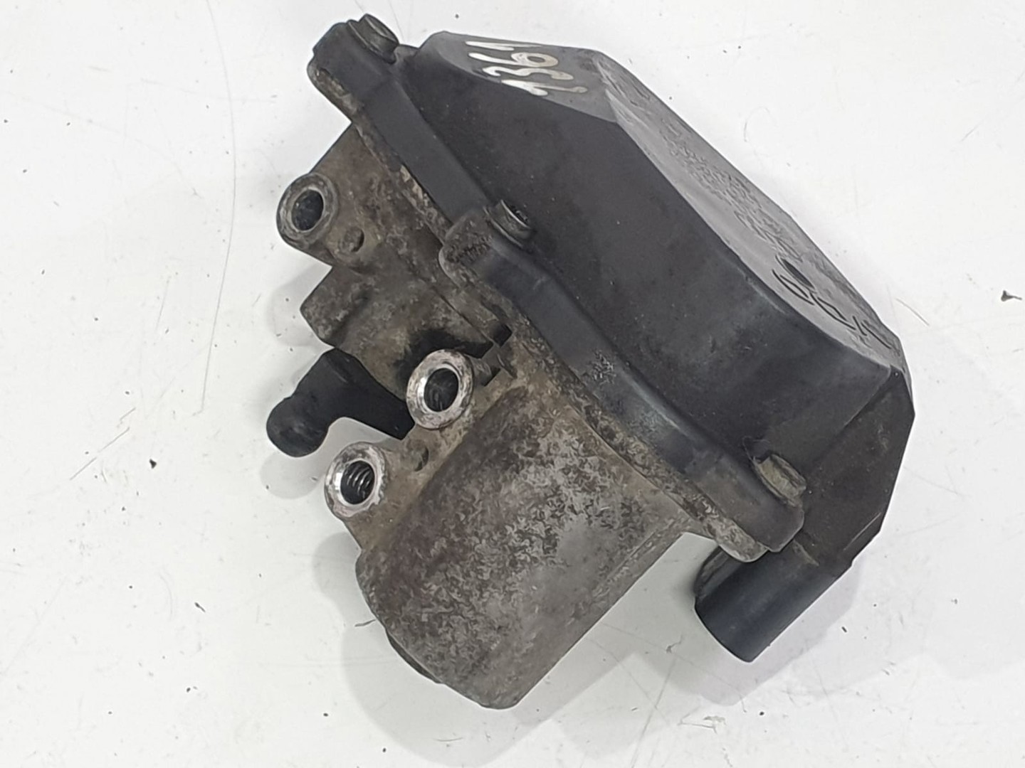 Motoras galerie admisie 059129086L a2c53289031 Volkswagen Touareg 2 (7P) (2010 - 2014)