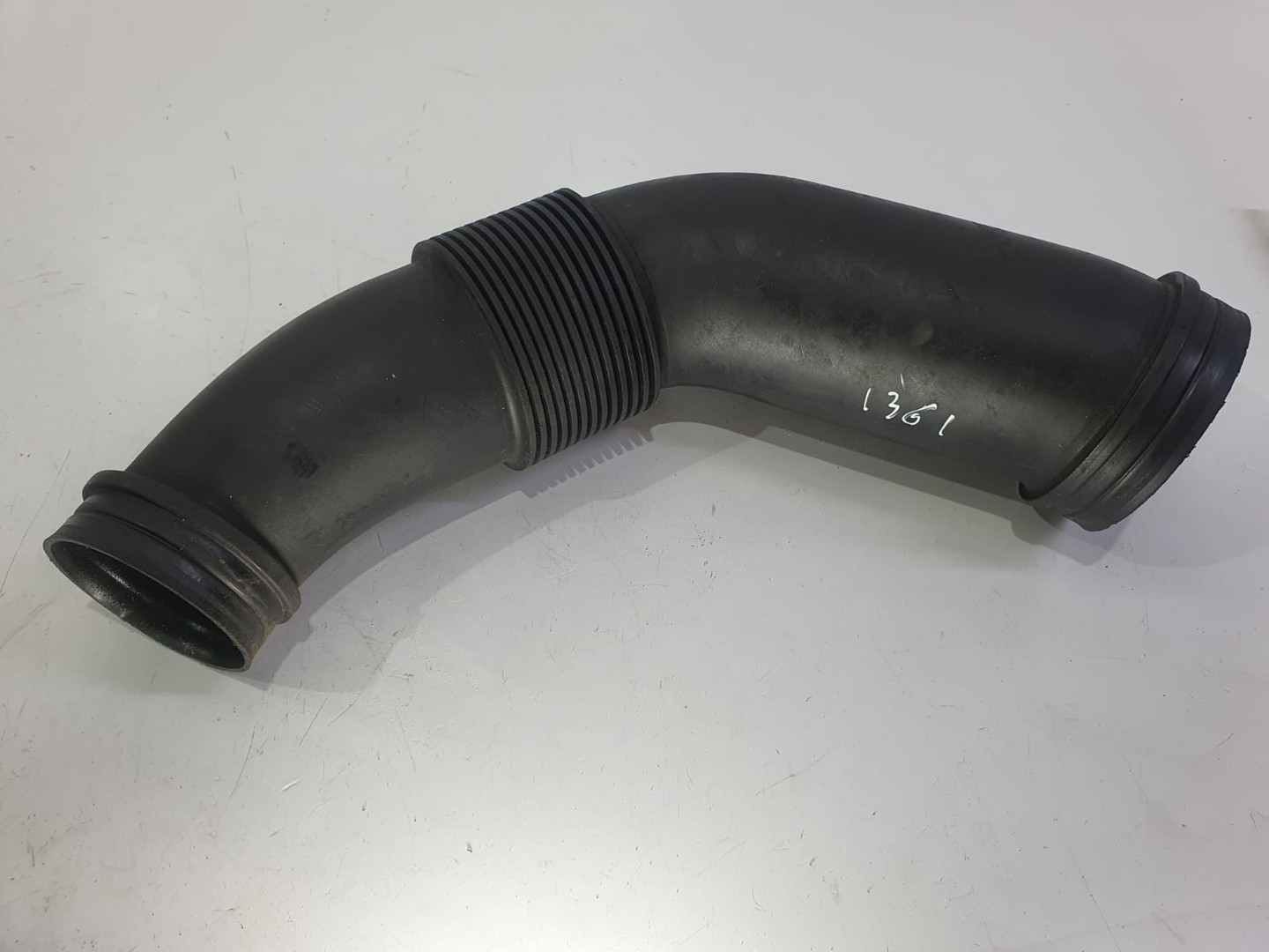Tub admisie 7p0129627 Volkswagen Touareg 2 (7P) (2010 - 2014)