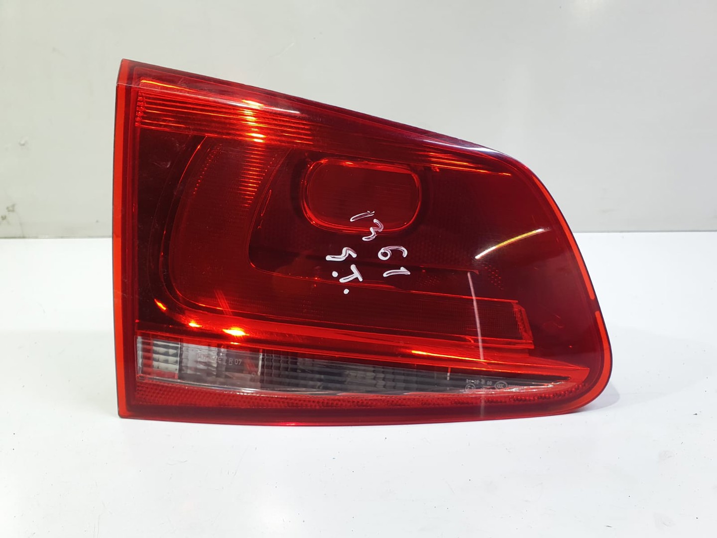 Stop stanga haion 7p6945093c Volkswagen Touareg 2 (7P) (2010 - 2014)