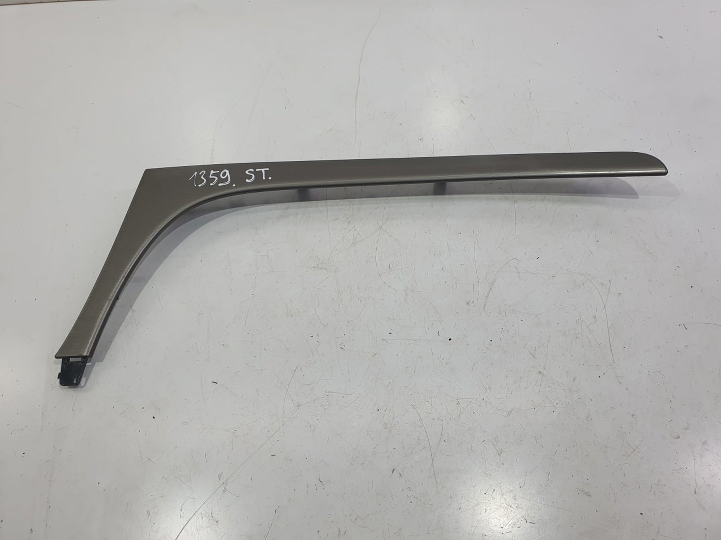 Ornament bord 13221845 Opel Insignia A (2008 - 2014)