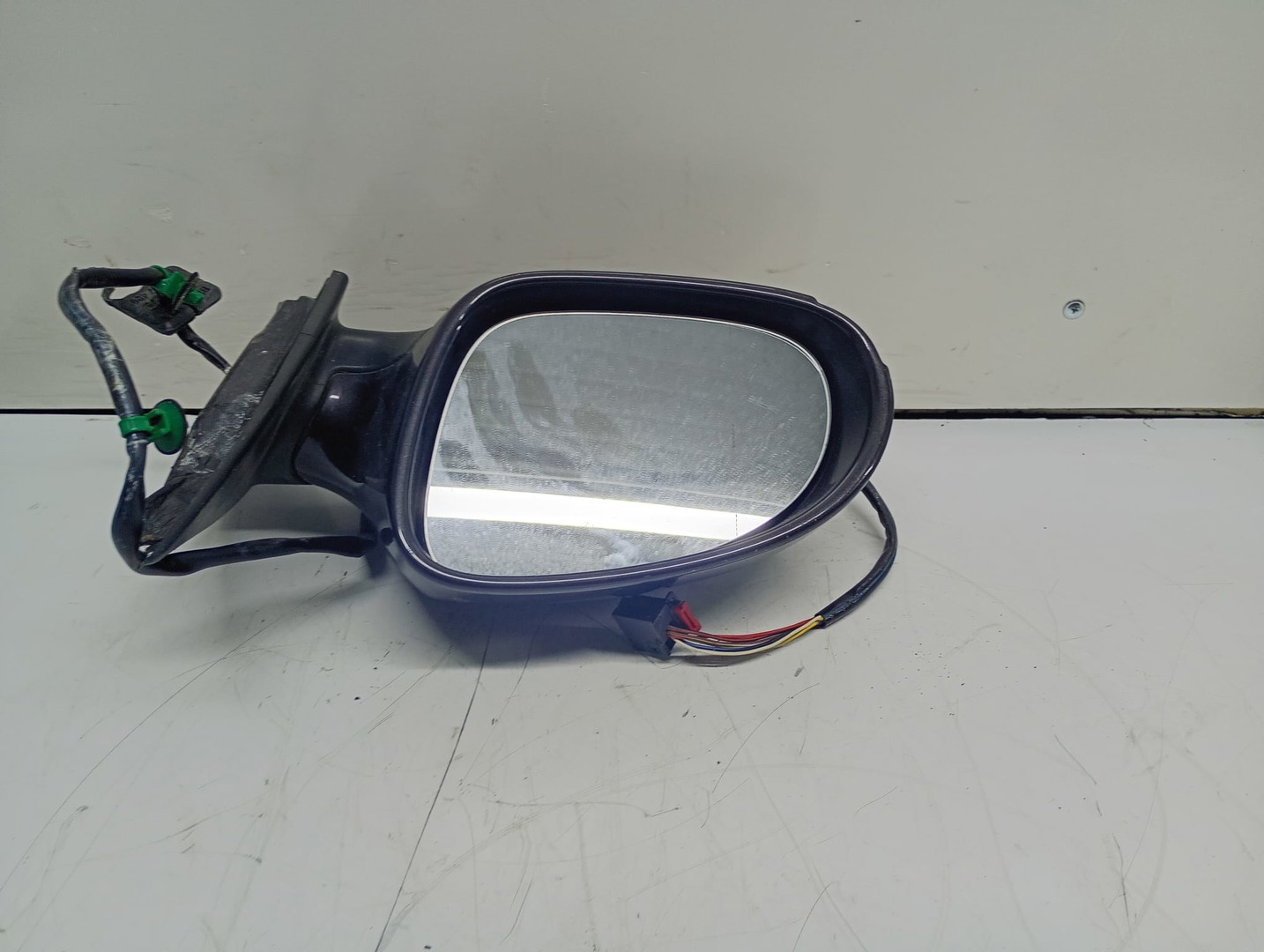 Oglinda stanga 3C0857933 E1010781 Volkswagen Passat B6 (2005 - 2010)