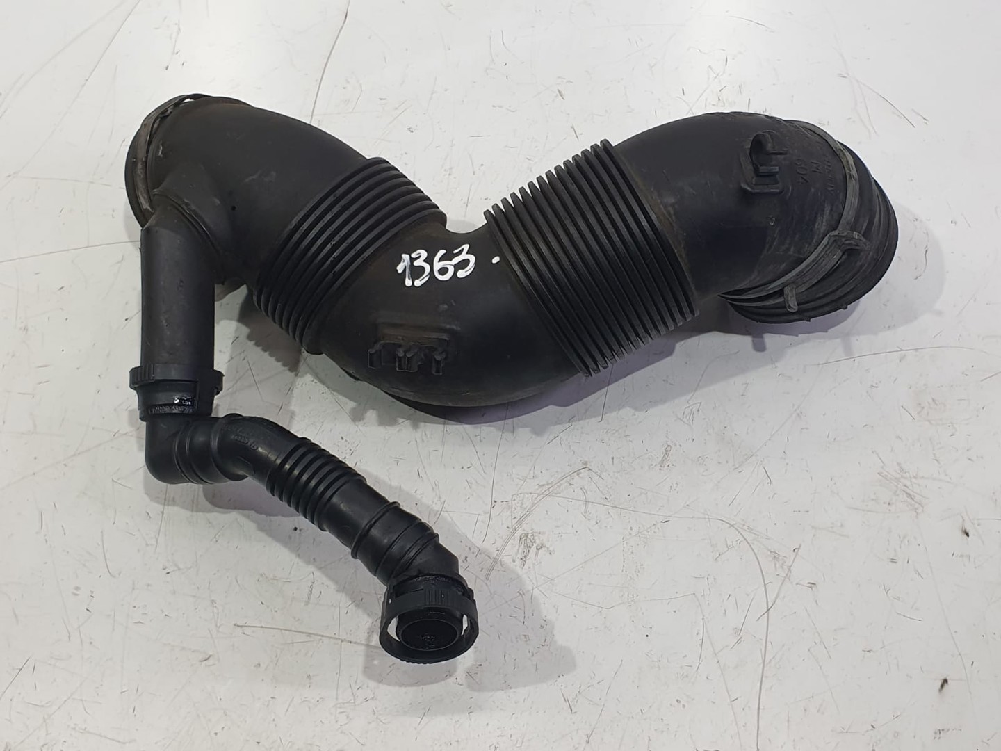 Furtun admisie 3c0129654m Volkswagen Golf 5 (2003 - 2009)
